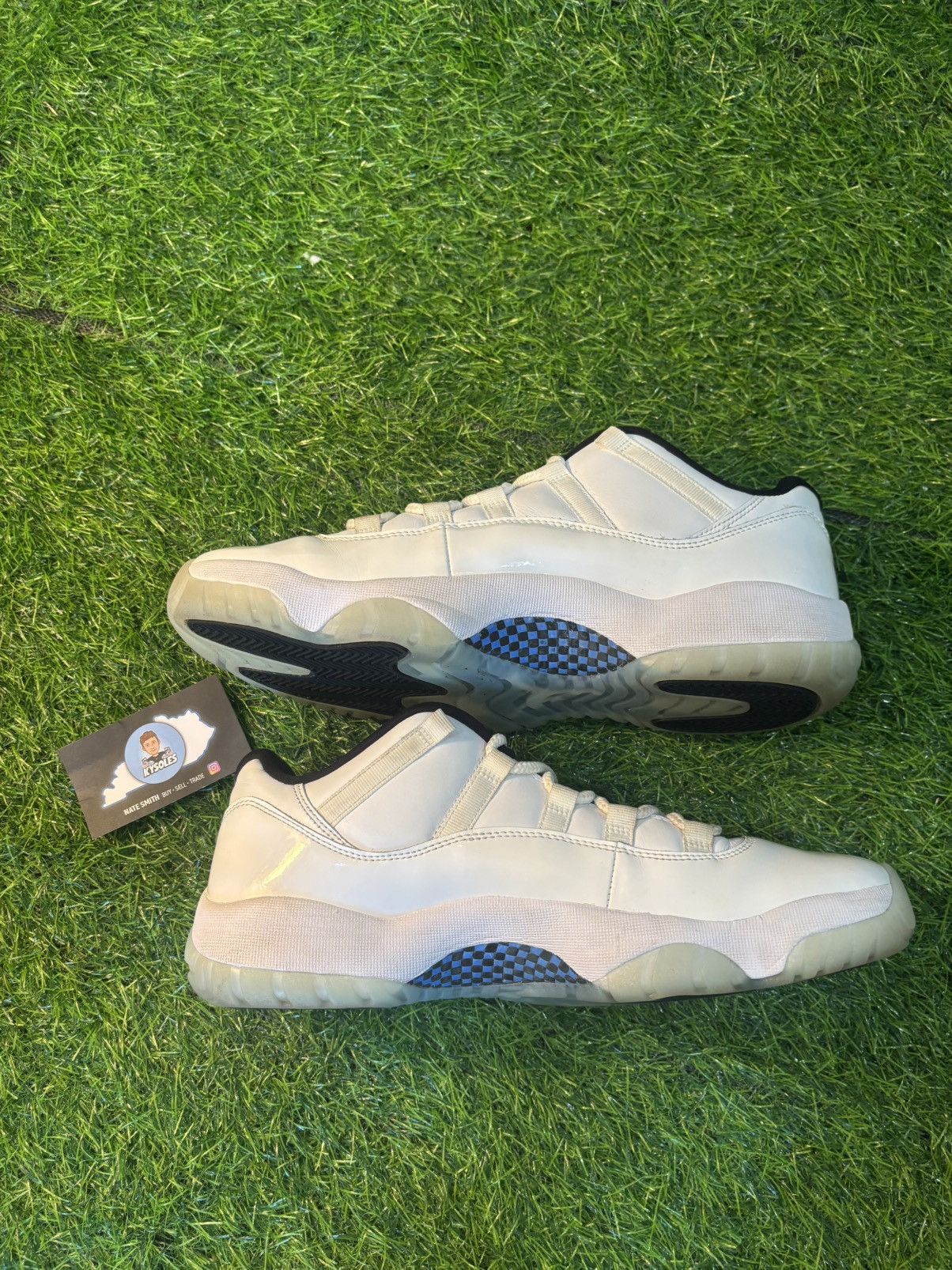 Jordan Brand Jordan 11 low legend blue Size US 11.5 / EU 44-45 - 2 Thumbnail