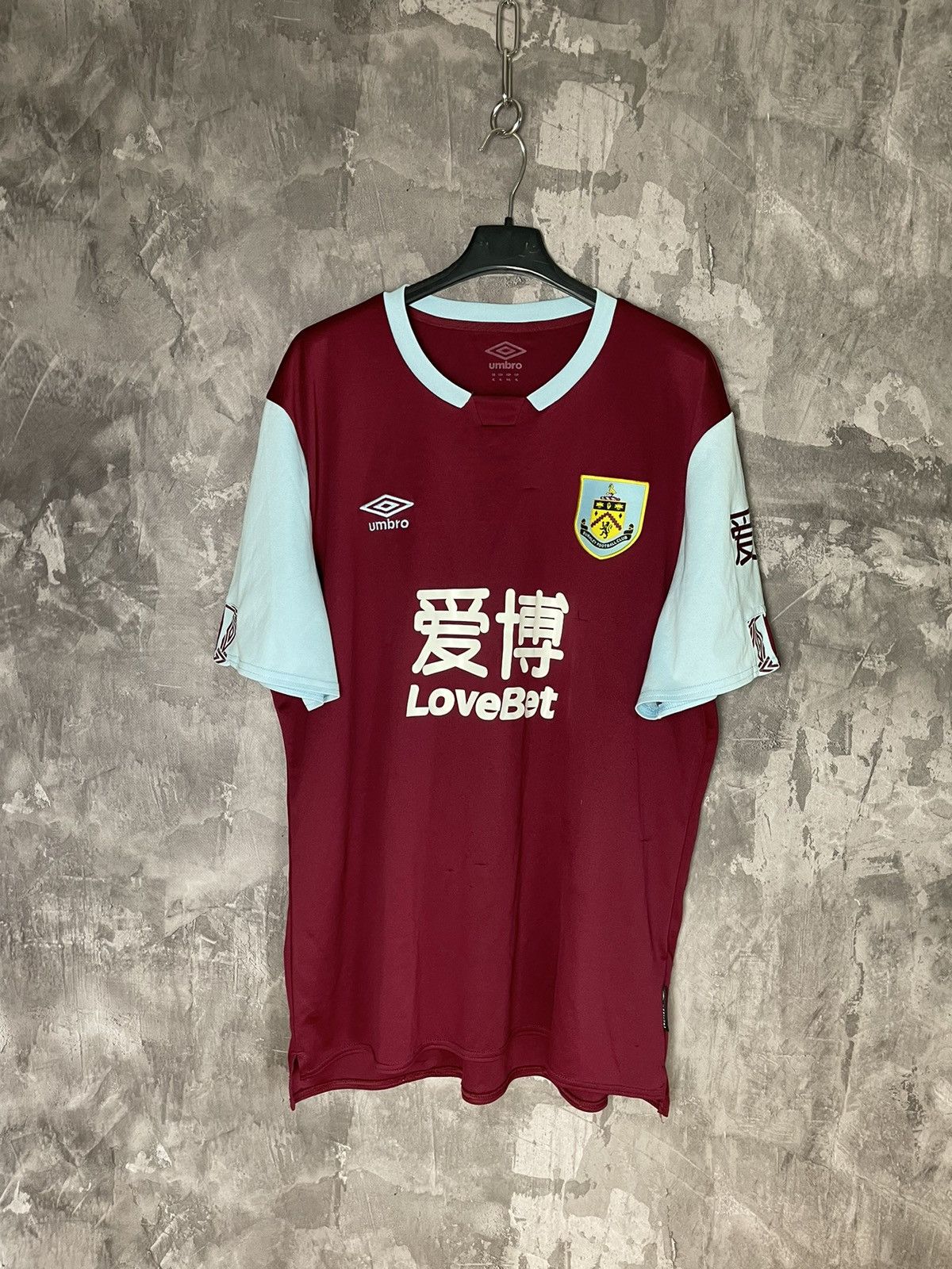 Umbro Burnley 2020 Home Football Shirt Umbro Soccer Jersey Size XL Size US XL / EU 56 / 4 - 1 Thumbnail