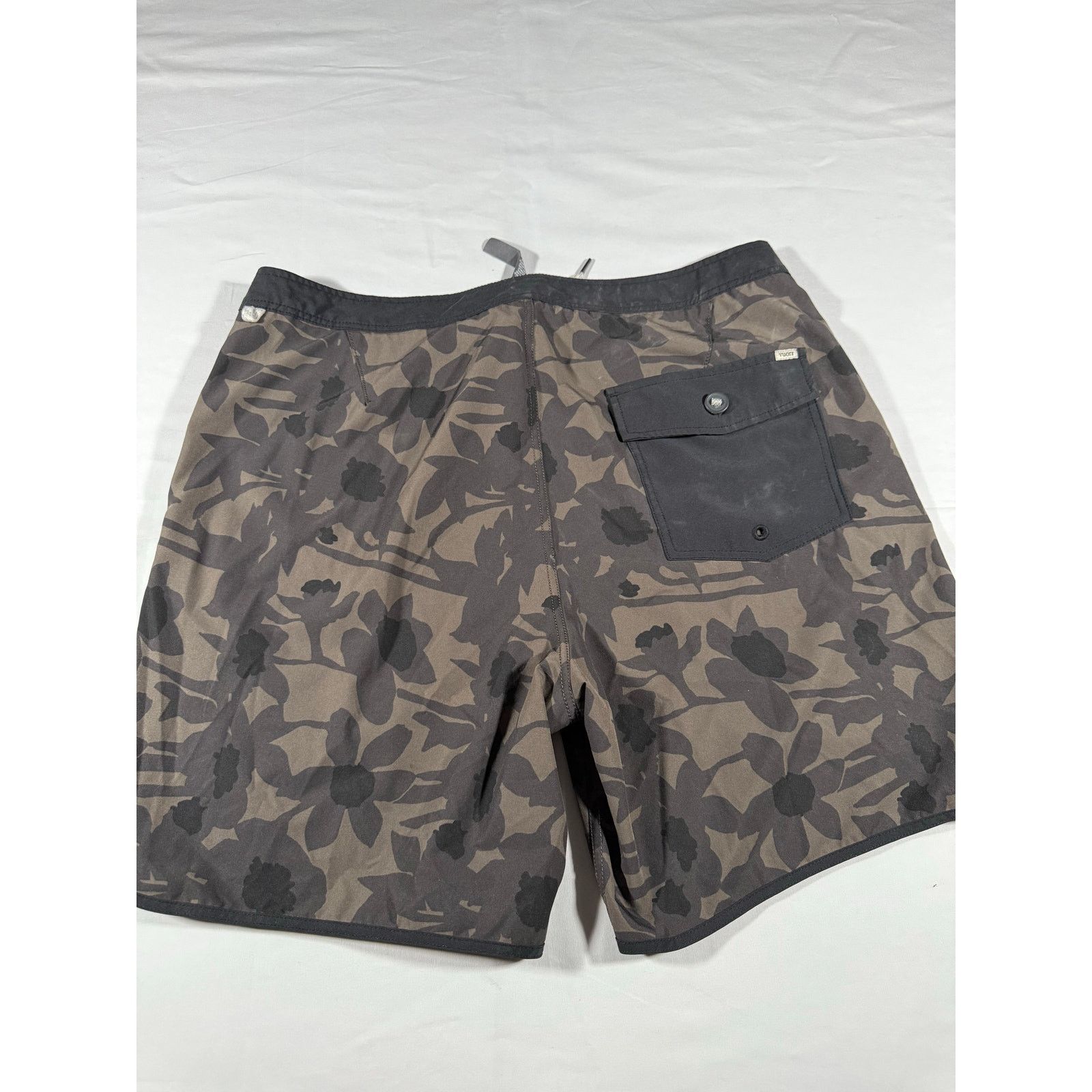 Vuori Vuori Mens Camo Floral Board Shorts Swim Trunks Drawstring Size US 36 / EU 52 - 5 Thumbnail