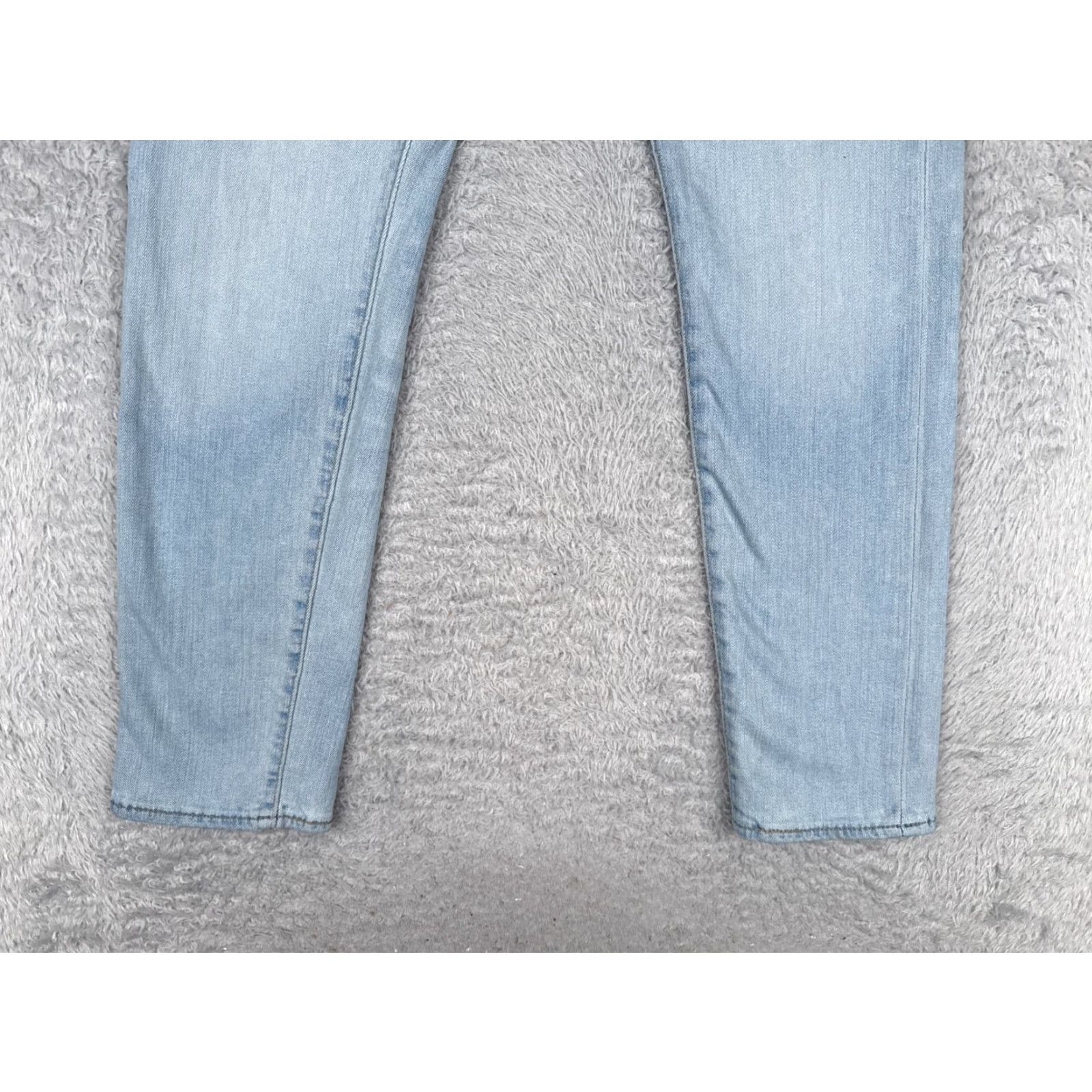 Levi's VINTAGE Levi's 512 Jeans Men 29x28 Blue Denim Light Wash 27x28 Slim/Stretch 5-Pocket Distressed Cotton Blend Cotton Brand: Levi's 500 Series Retro Size US 29 - 2 Thumbnail
