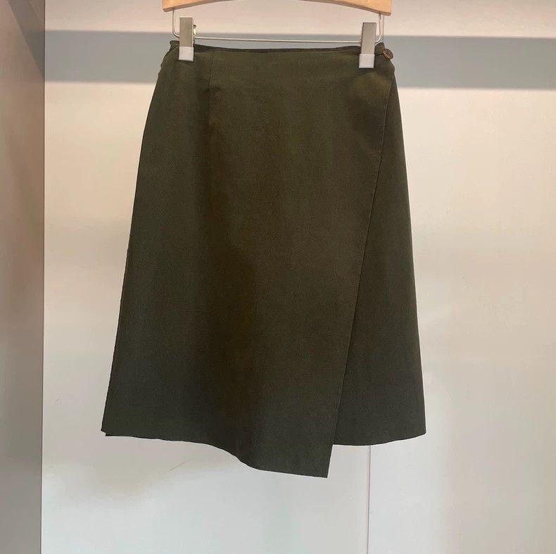 Givenchy Givenchy Size36 Military green leather half skirt size 36 Size M / US 6-8 / IT 42-44 - 2 Thumbnail