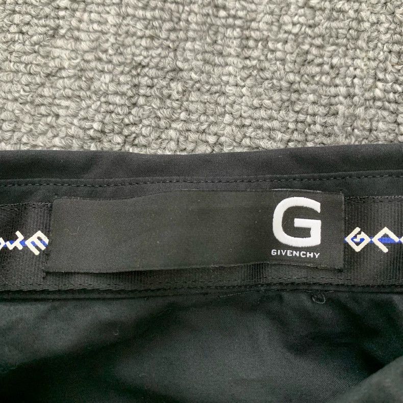 Givenchy Givenchy Size40 Black bottom logo shirt jacket / size 40 Size US M / EU 48-50 / 2 - 4 Thumbnail