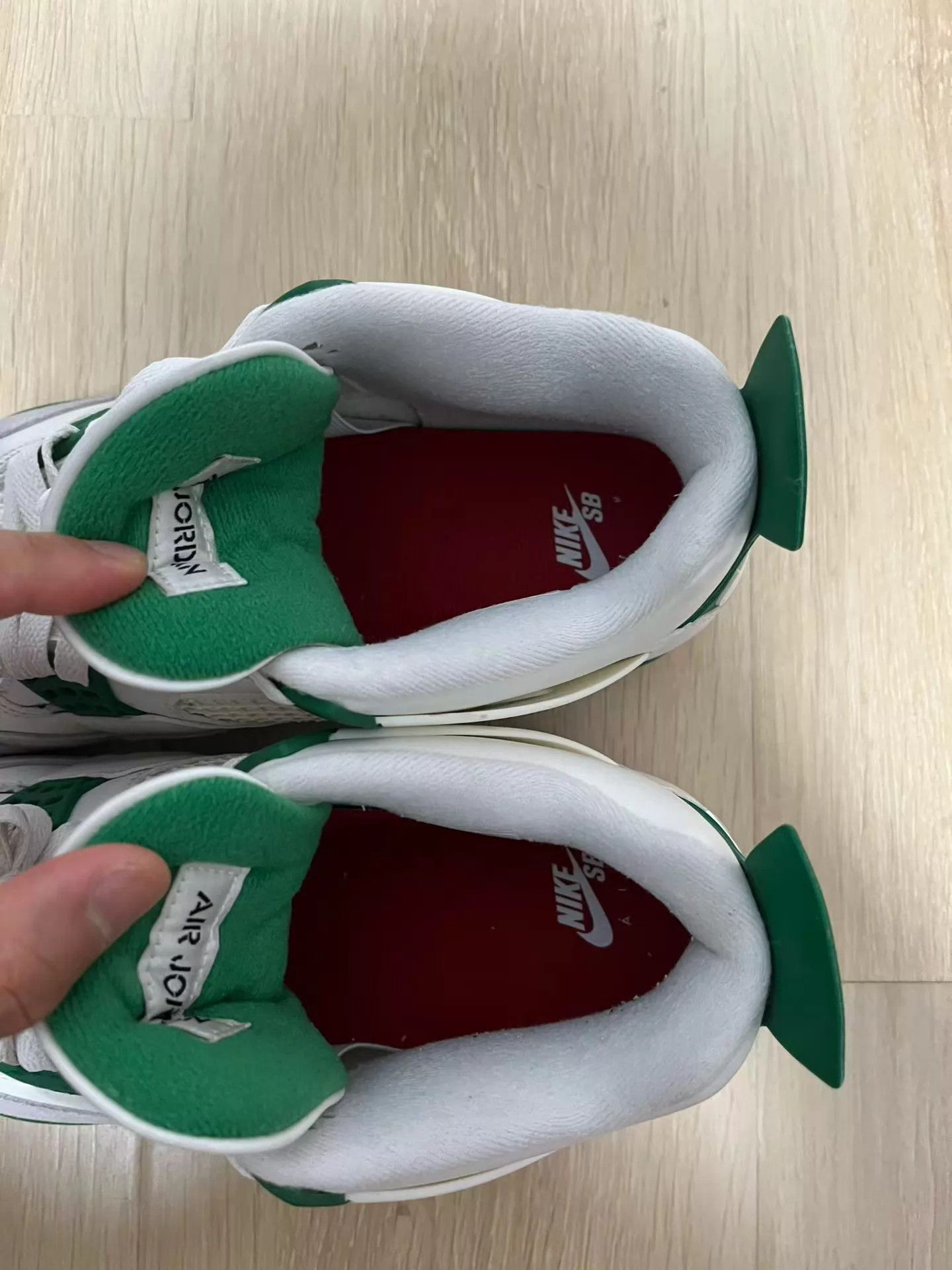 Nike Air Jordan 4 AJ4 x Nike SB White/Green 42.5 Worn OG box Size US 9.5 / EU 42-43 - 7 Thumbnail