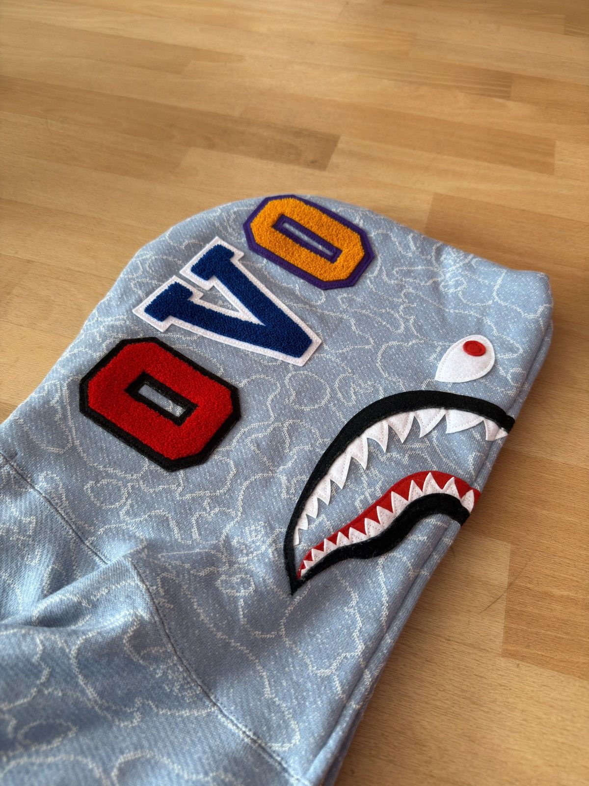 Bape × October's Very Own Bape Neon 1st Camo Shark Full-Zip Hoodie Size US L / EU 52-54 / 3 - 3 Thumbnail