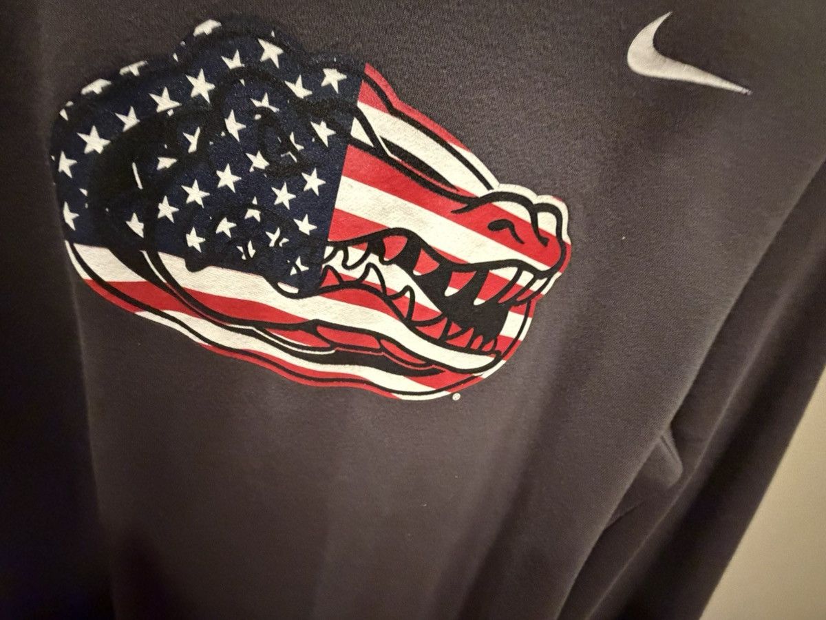 Nike Nike x Florida Gators USA Flag Crewneck Salute to Service Size US M / EU 48-50 / 2 - 3 Thumbnail