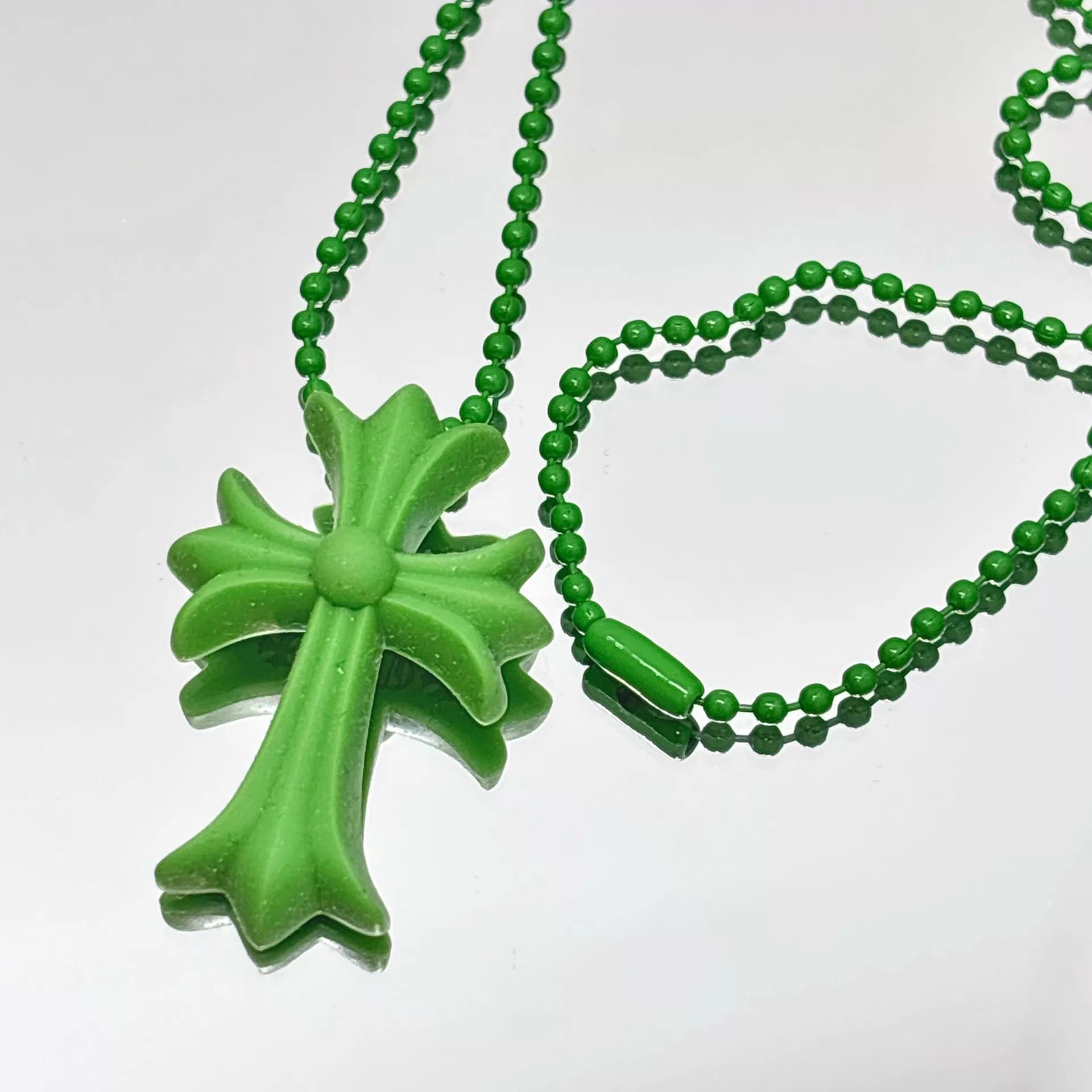 Chrome Hearts Chrome Hearts Green Resin Cross Necklace Size ONE SIZE - 6 Thumbnail
