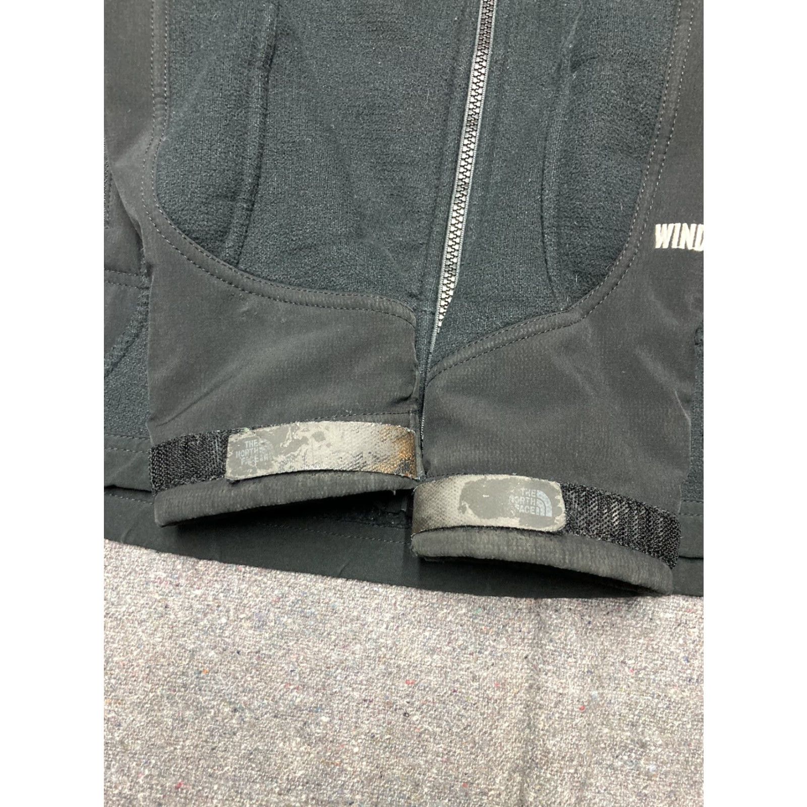The North Face The North Face Windwall Jacket Black Full Zip Lined Gridded Fleece Sherpa Medium Mens M Black Windwall Jacket Size US M / EU 48-50 / 2 - 5 Thumbnail