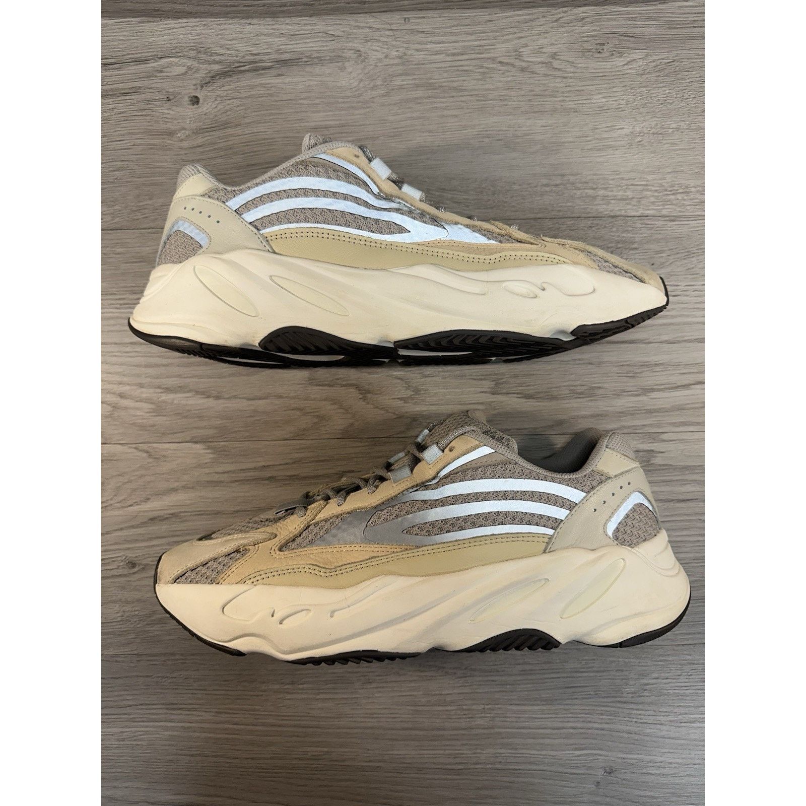 Adidas Adidas Yeezy Boost 700 V2 Cream - Size 12 Size US 12 / EU 45 - 2 Thumbnail