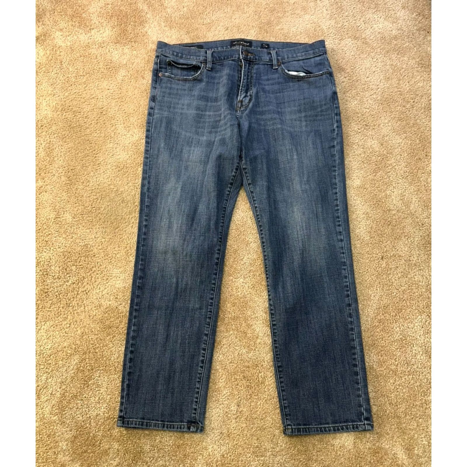 Lucky Brand Lucky Brand 221 Jeans Men's 38x32 Straight Denim Blue 5-Pocket Regular Stretch Size US 38 / EU 54 - 2 Thumbnail