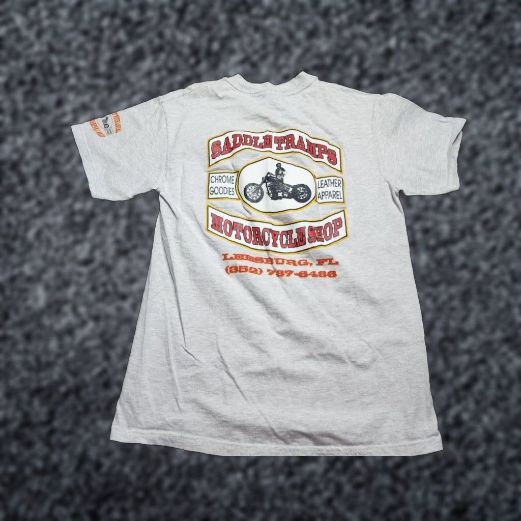 Hanes VINTAGE 90s Hanes Mens Gray Short Sleeve Pocket T Shirt Saddle Tramps Motorcycle Shop Leesburg FL Cotton M Size US M / EU 48-50 / 2 - 1 Thumbnail