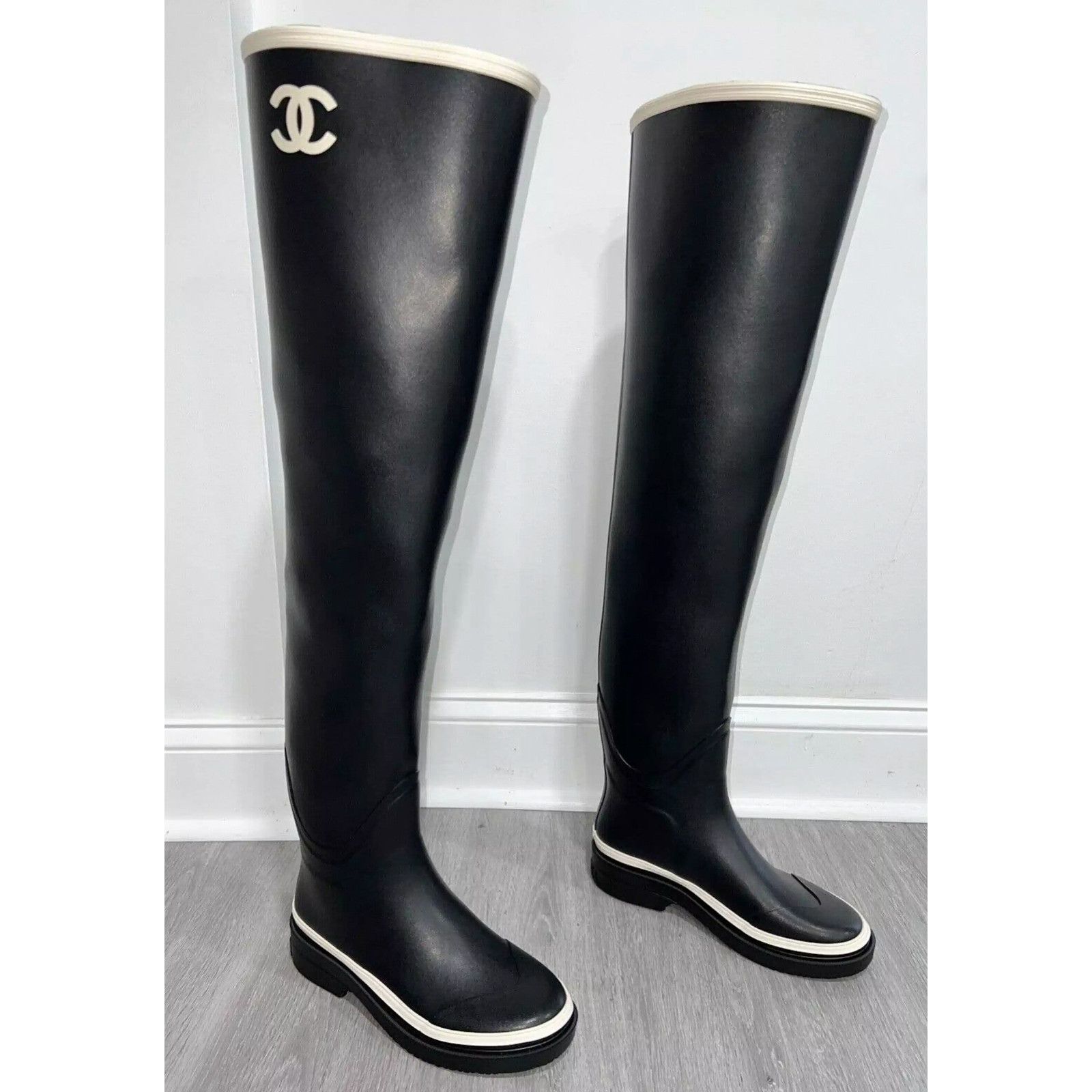Chanel 22K Caoutchouc CC Thigh High Pull On Rubber Rain Boot 40 Size US 10 / IT 40 - 4 Thumbnail