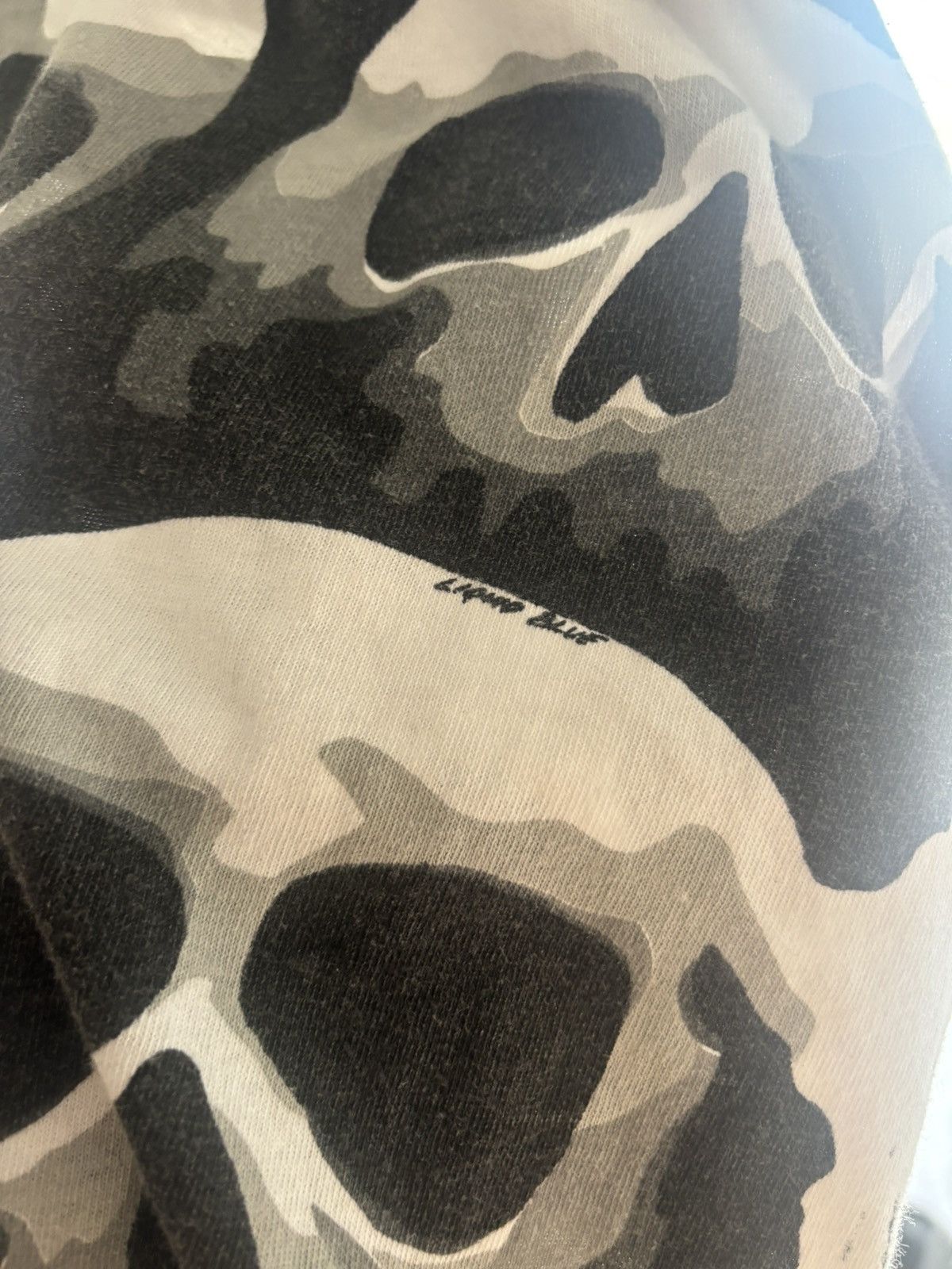 Fruit Of The Loom Fruit of the loom liquid blue skulls T-shirt VINTAGE Size US XL / EU 56 / 4 - 4 Thumbnail