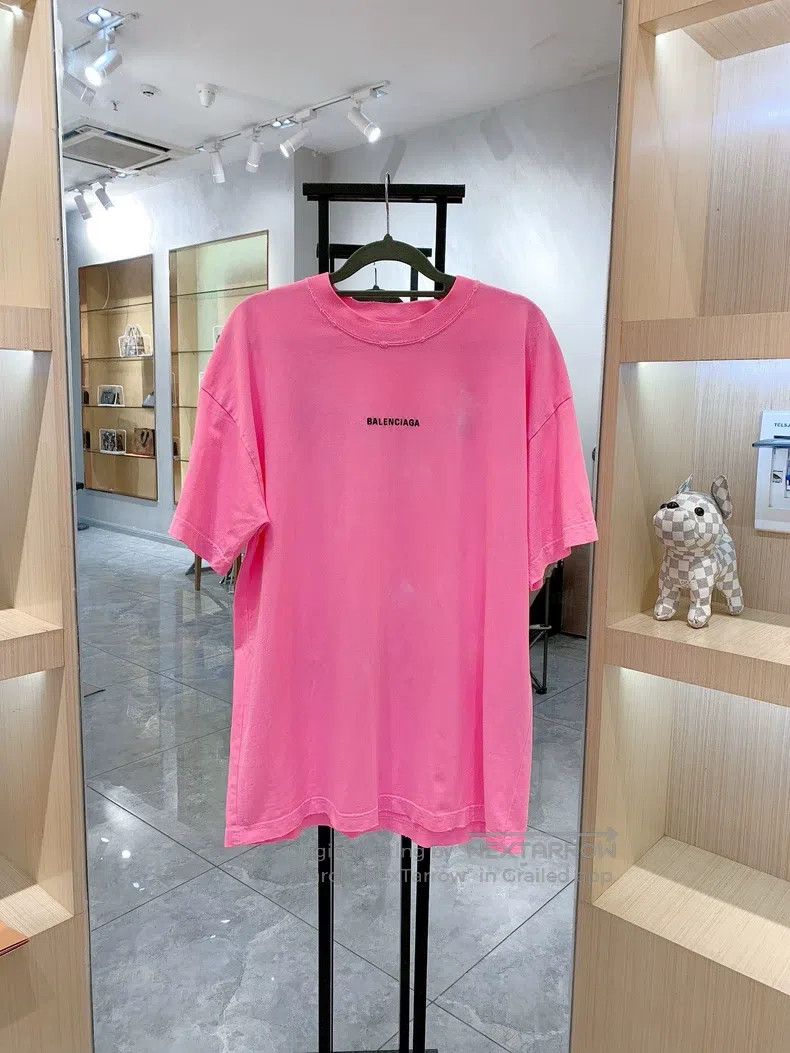 Balenciaga Balenciaga Pink Short Sleeve T-Shirt Size US L / EU 52-54 / 3 - 1 Thumbnail