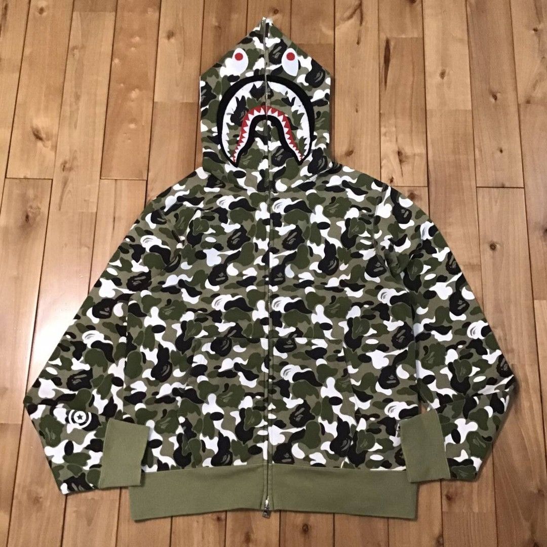 Bape × Japanese Brand 2024 🔥ZOZO Color Camo🔥 BAPE Separate shark full zip hoodie Size US M / EU 48-50 / 2 - 1 Thumbnail