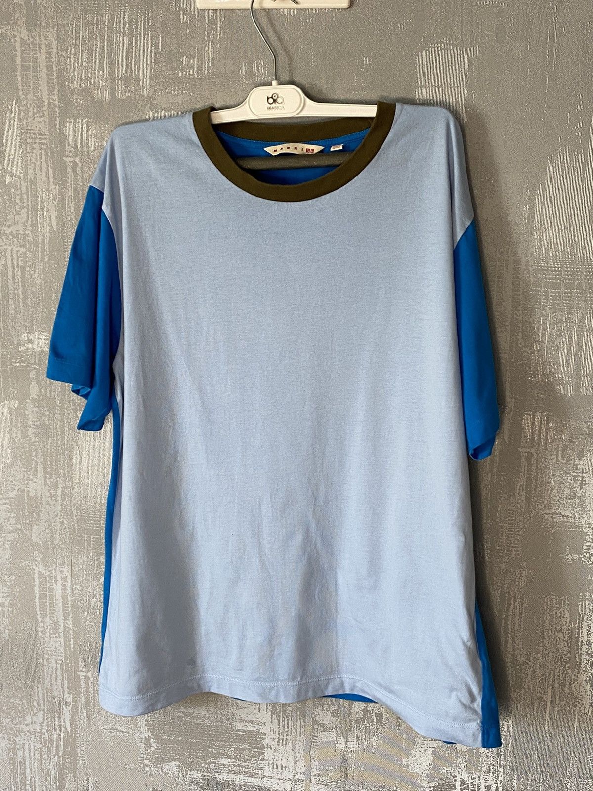 Marni × Uniqlo Marni /Uniqlo T-shirt Colaboration Casual Brand Size US M / EU 48-50 / 2 - 1 Thumbnail