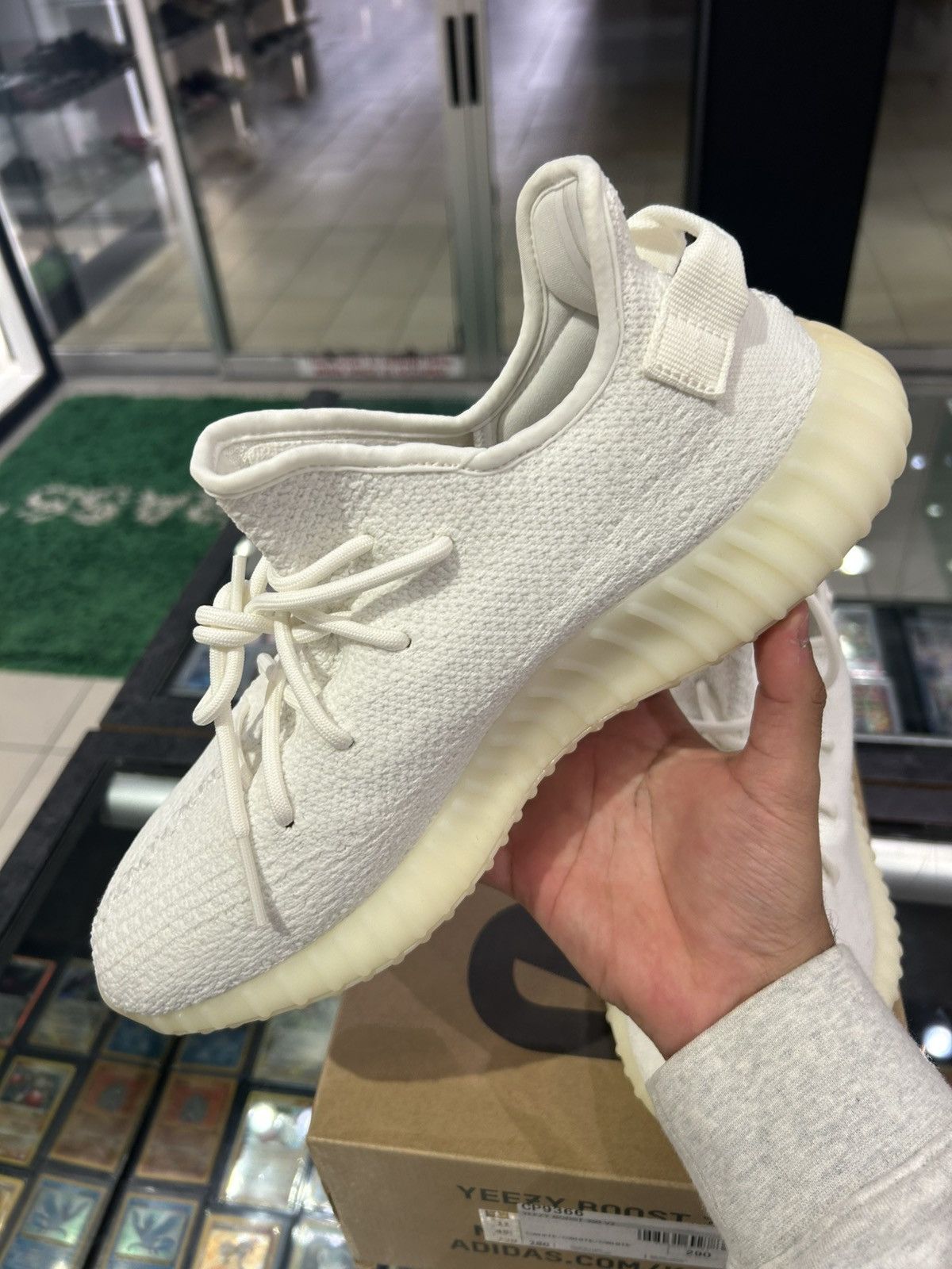 Adidas Yeezy 350 Cream 2018 Size US 11 / EU 44 - 8 Thumbnail