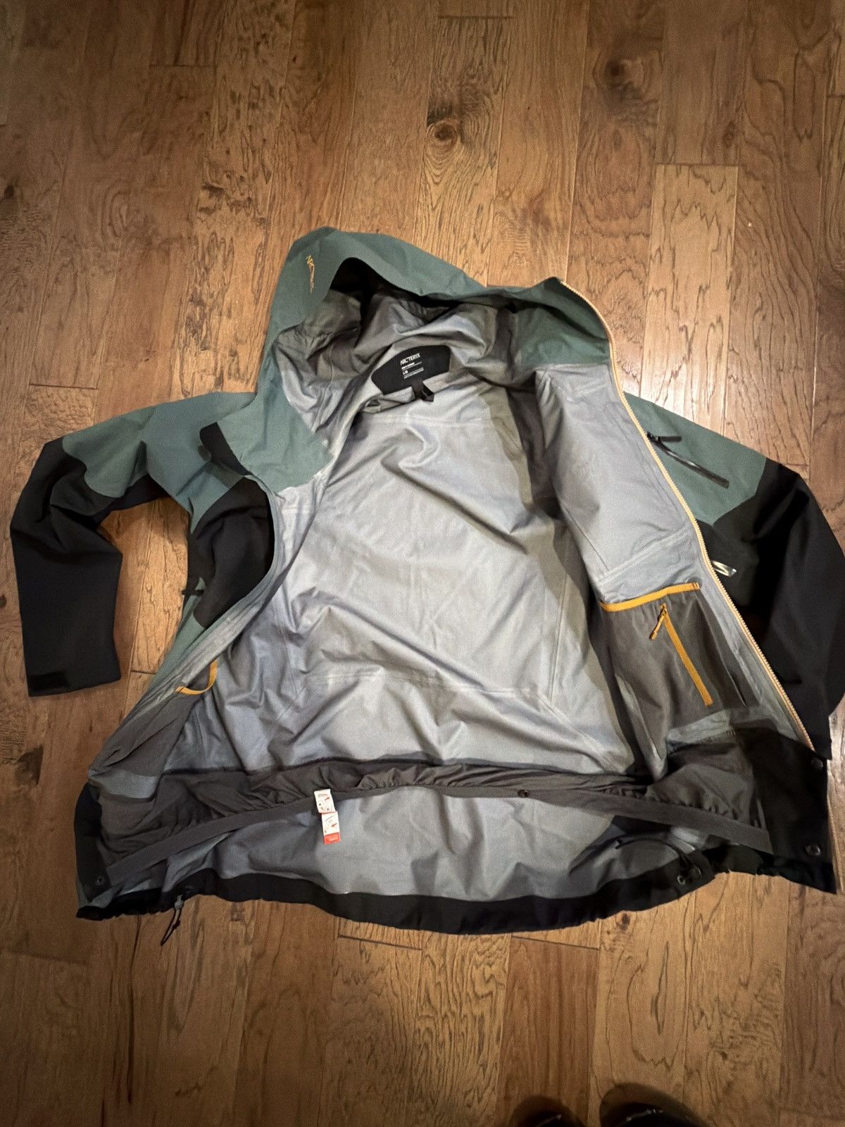 Arc'teryx ArcTeryx Sabre SV Jacket Size US L / EU 52-54 / 3 - 4 Thumbnail