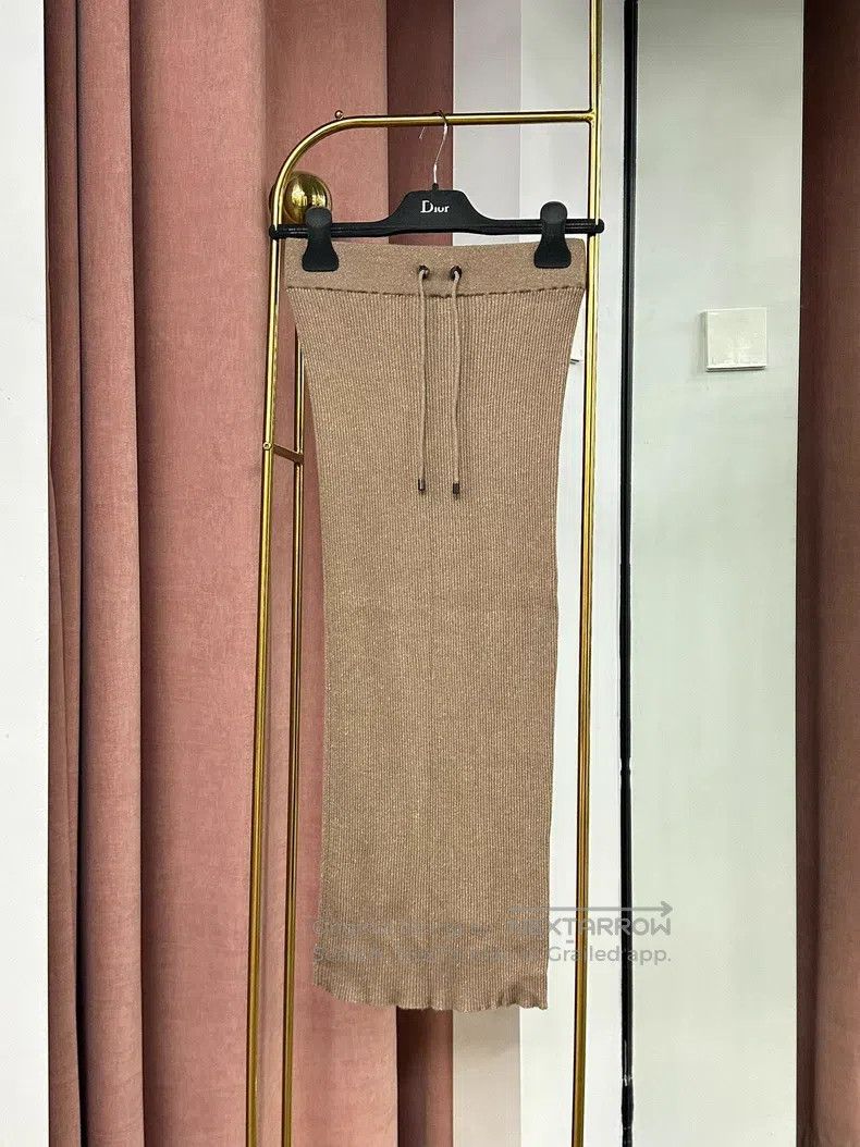 Brunello Cucinelli Brunello Cucinelli Gold Thread Slim Fit Cashmere Knit Set, Size S / US 4 / IT 40 - 4 Thumbnail