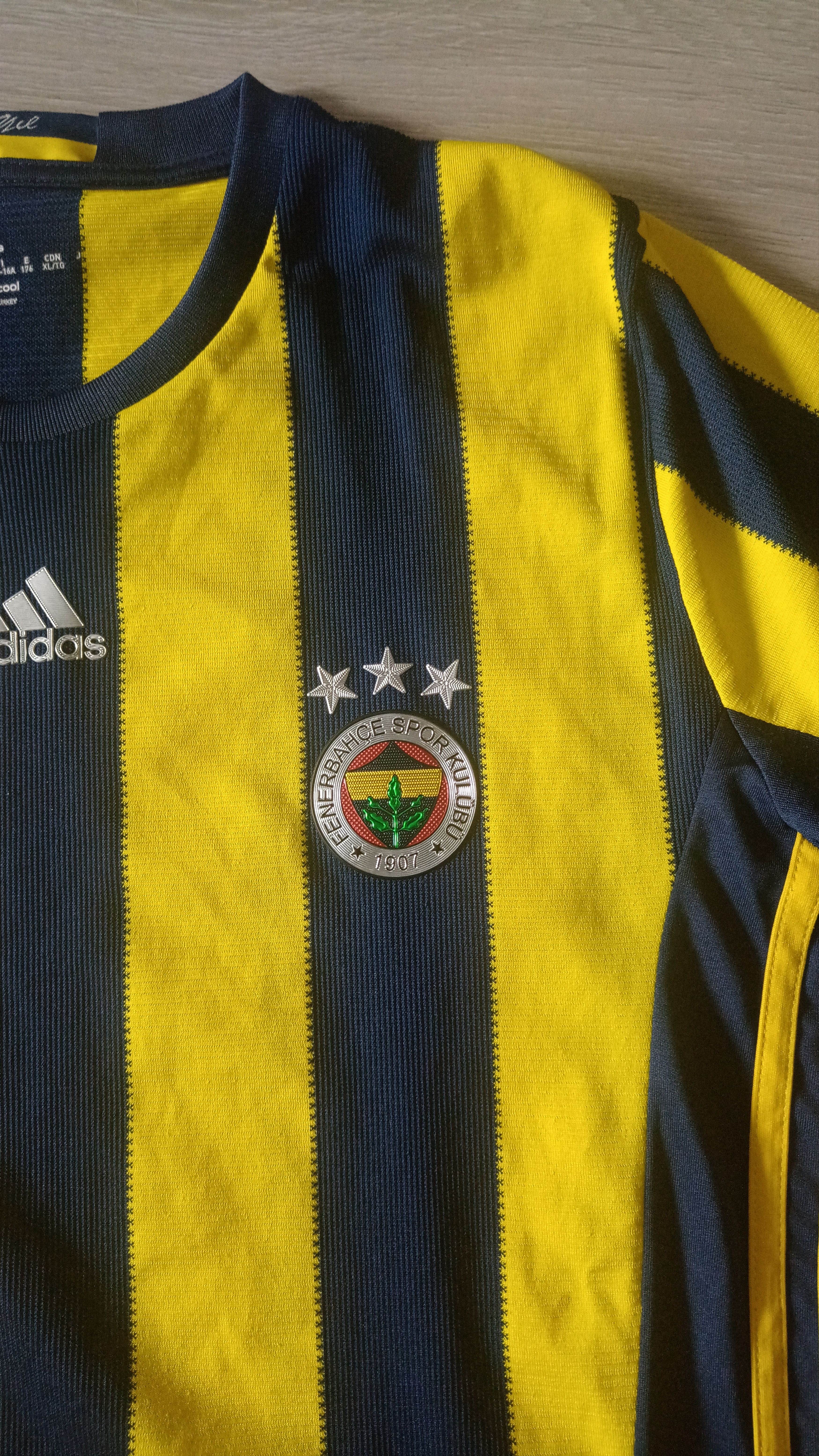 Adidas Adidas Fenerbahce Home Jersey 2012/13 ClimaCool Size US M / EU 48-50 / 2 - 9 Thumbnail