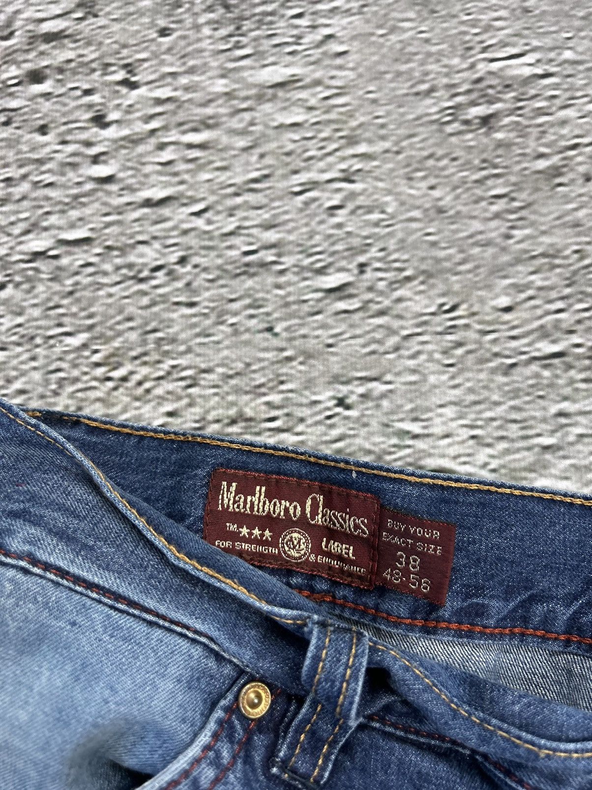 Marlboro Marlboro Jorts vintage baggy Y2K navy denim cargo shorts Size US 38 / EU 54 - 3 Thumbnail