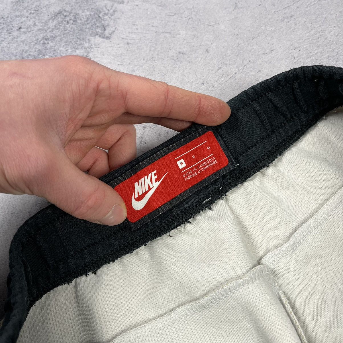 Nike Nike Tech Fleece beige camo drill track pants Size US 32 / EU 48 - 7 Thumbnail