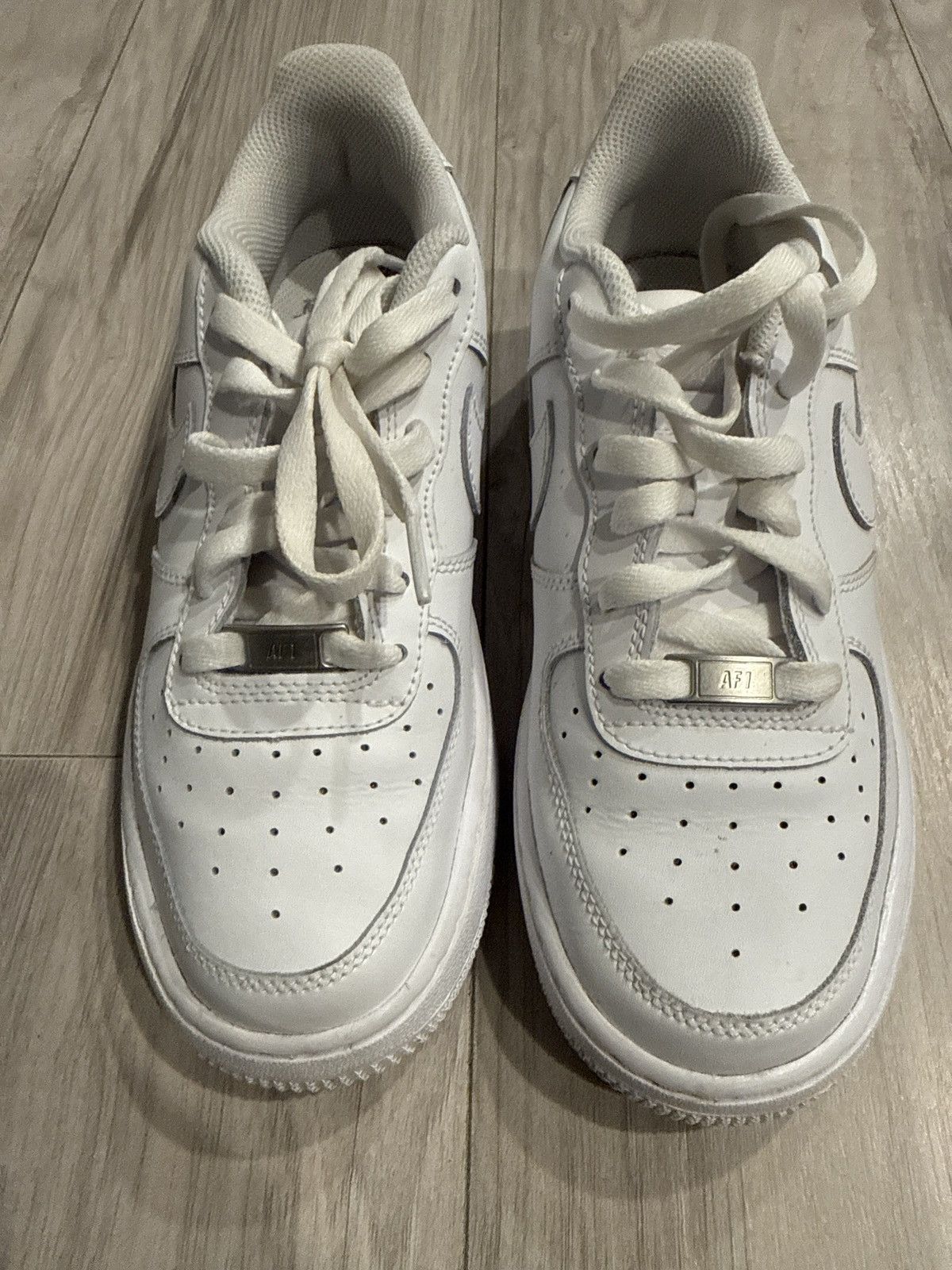 Nike Nike Air Force 1 LE Size US 6.5 / EU 39-40 - 1 Thumbnail