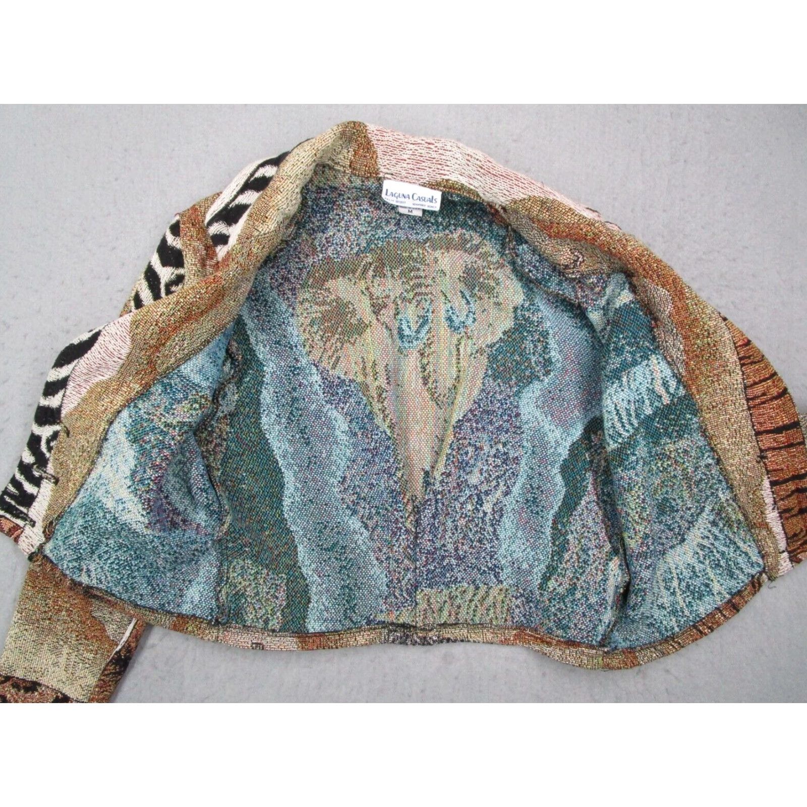 Vintage VINTAGE Laguna Casuals Jacket Women's Medium Beige Knit Button Up Animal Print Size M / US 6-8 / IT 42-44 - 4 Thumbnail