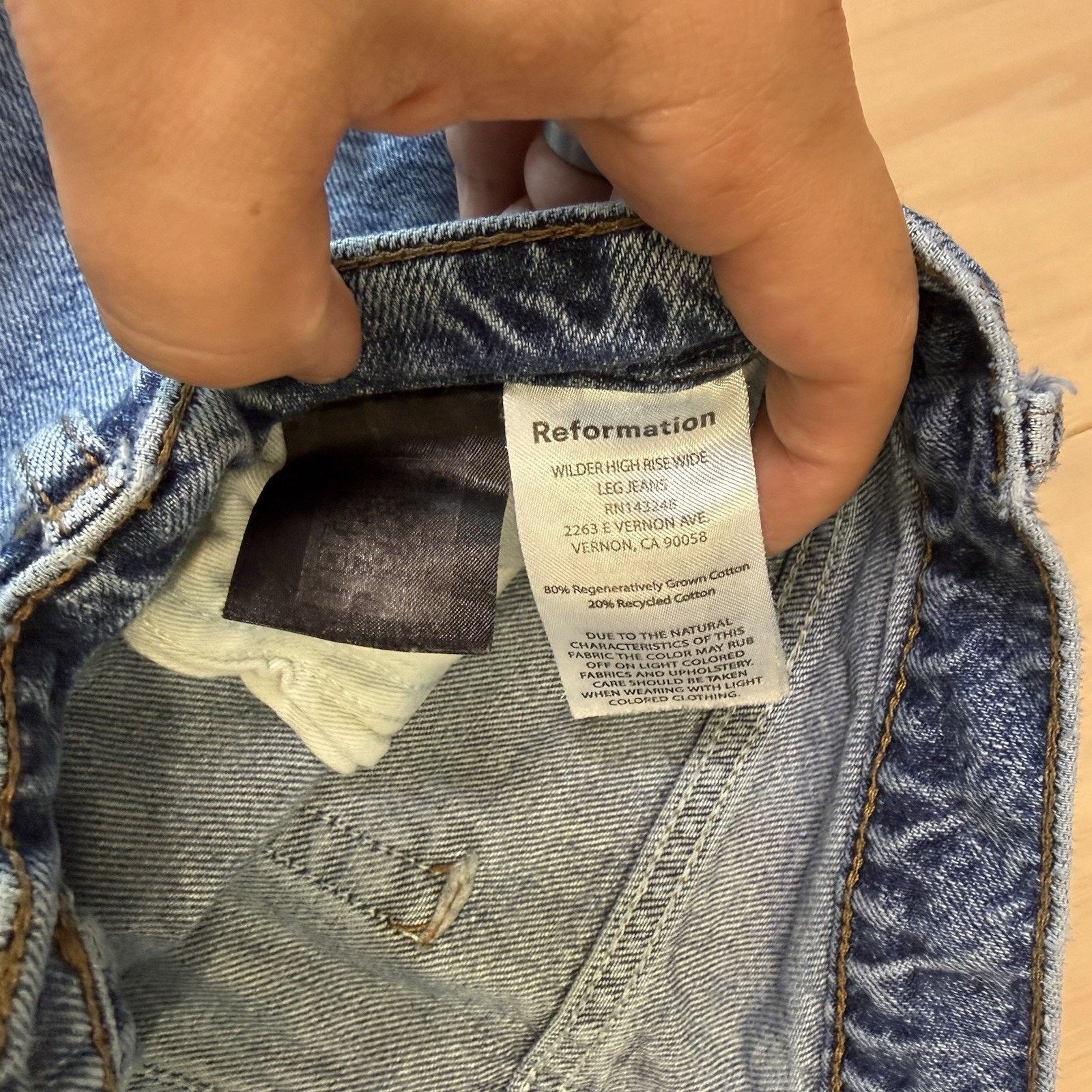 Reformation Reformation Wilder High Rise Wide Leg Jeans 28 Medium Wash Size 28" / US 6 / IT 42 - 6 Thumbnail