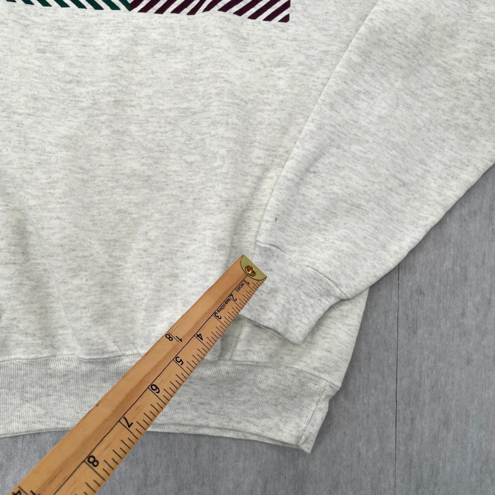 Vintage VINTAGE Boss Sweater Logo Gray Crew Neck Long Sleeve Pullover Mens L CD? Size US L / EU 52-54 / 3 - 7 Thumbnail