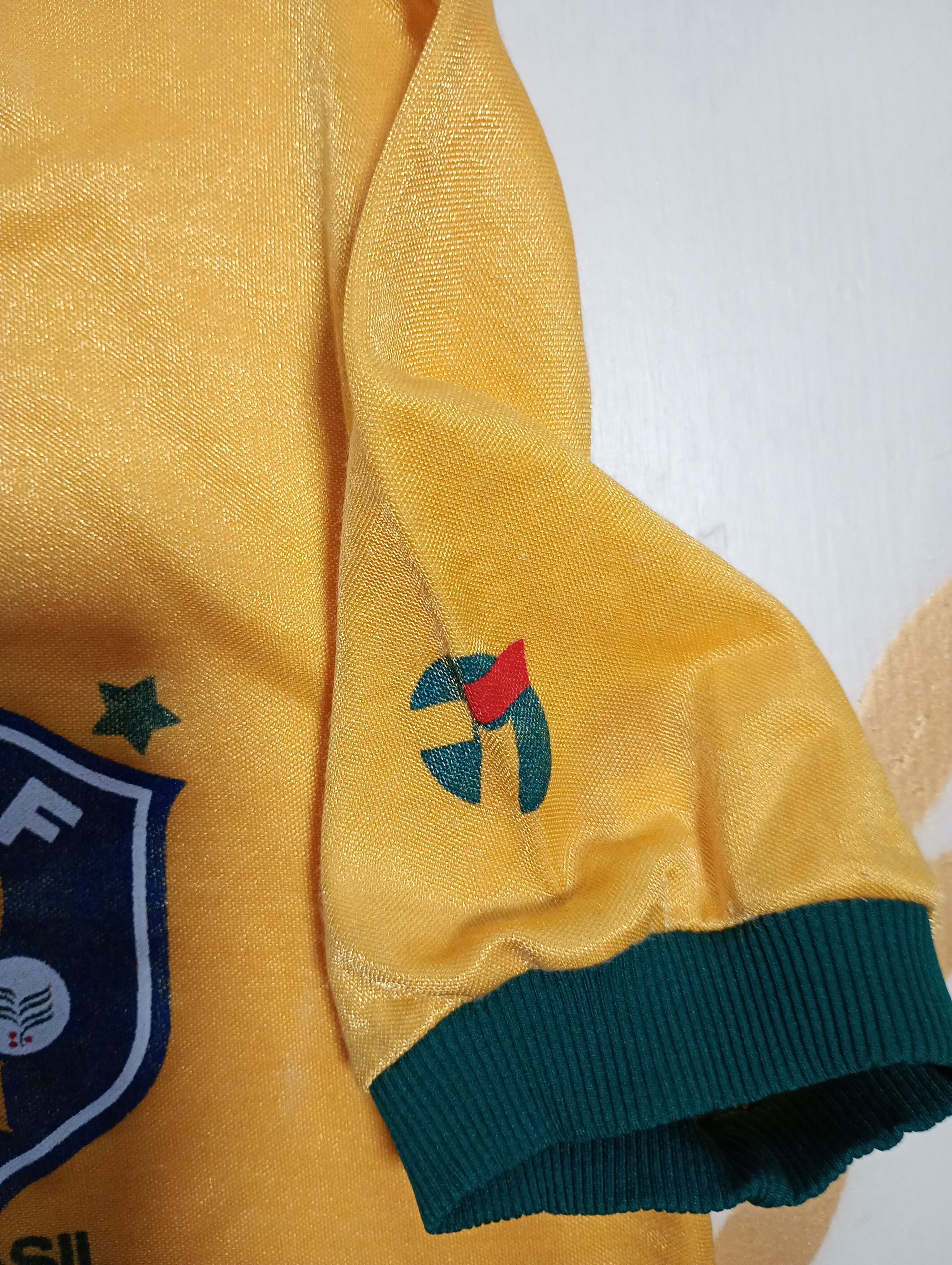 Vintage Aqatas Brazil Home Jersey World Cup 1982 Size US L / EU 52-54 / 3 - 12 Thumbnail