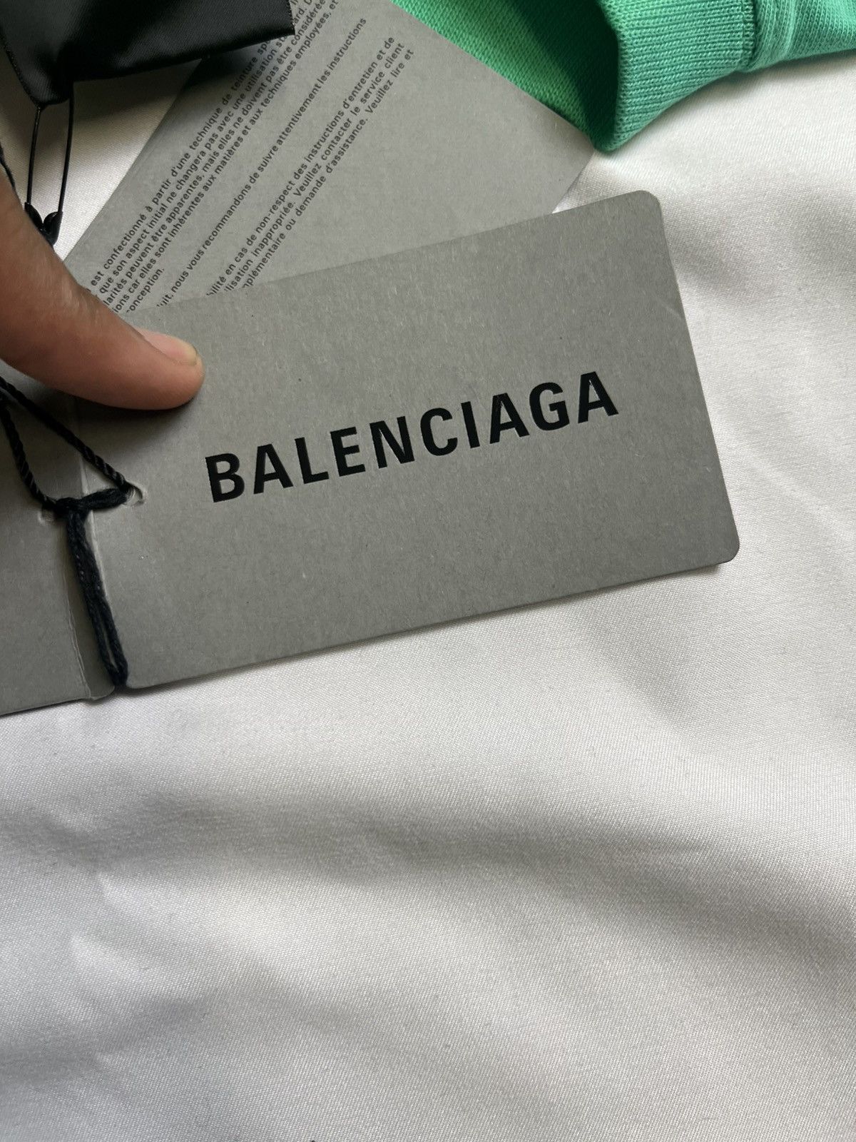 Balenciaga Balenciaga Political Campaign Logo Bright Green T-Shirt Size US L / EU 52-54 / 3 - 7 Thumbnail