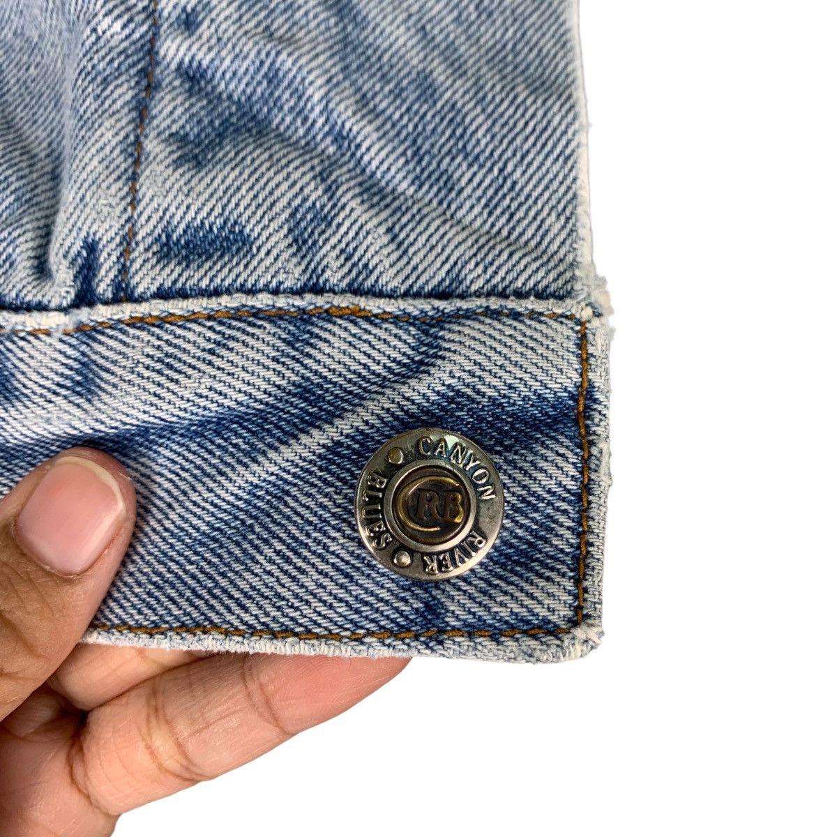Vintage CANYON RIVER BLUES Trucker Washed Denim Jacket #0512-C23 Size US L / EU 52-54 / 3 - 12 Thumbnail