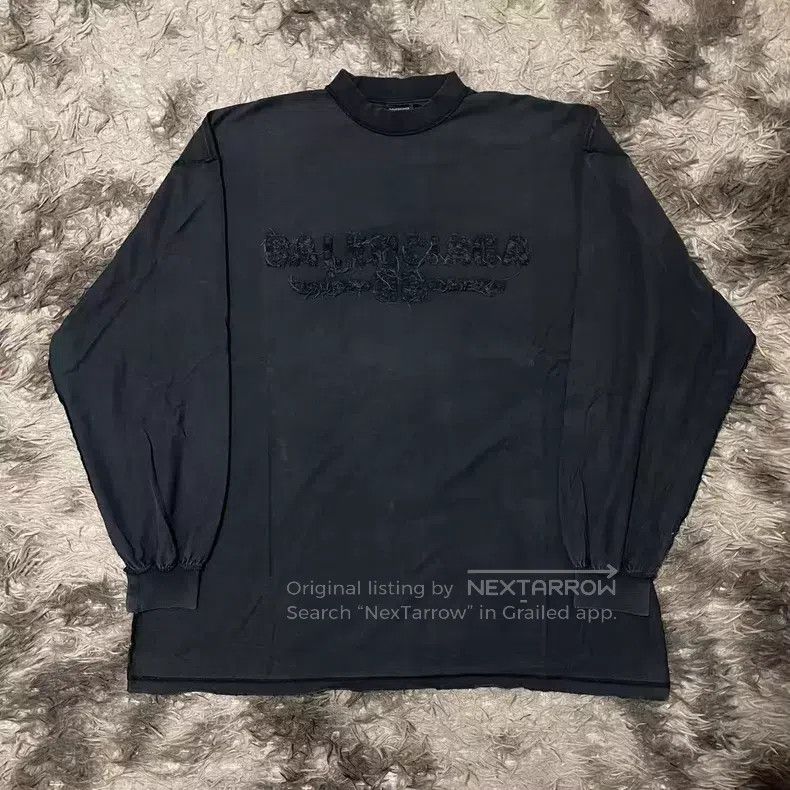 Balenciaga Balenciaga Letter Patch Destroyed Vintage Long Sleeve Size US XL / EU 56 / 4 - 1 Thumbnail
