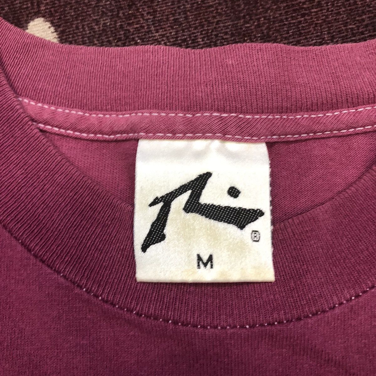Rusty VINTAGE RUSTY SURFING CO. BACKHITT TSHIRT Size US M / EU 48-50 / 2 - 12 Thumbnail