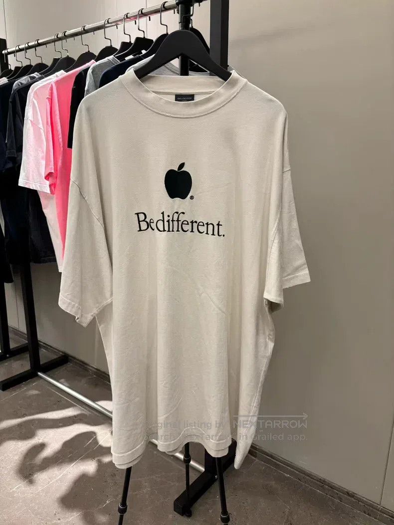 Balenciaga Balenciaga short sleeves Size US S / EU 44-46 / 1 - 1 Thumbnail