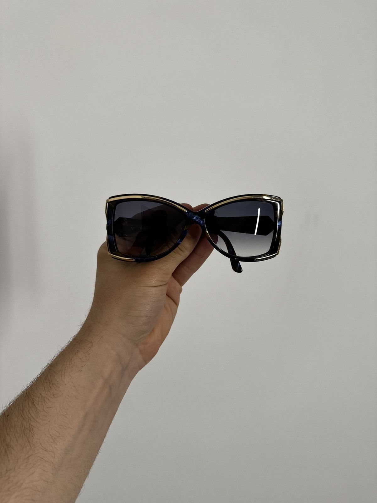 Valentino Valentino Sunglasses With Case Size ONE SIZE - 7 Thumbnail