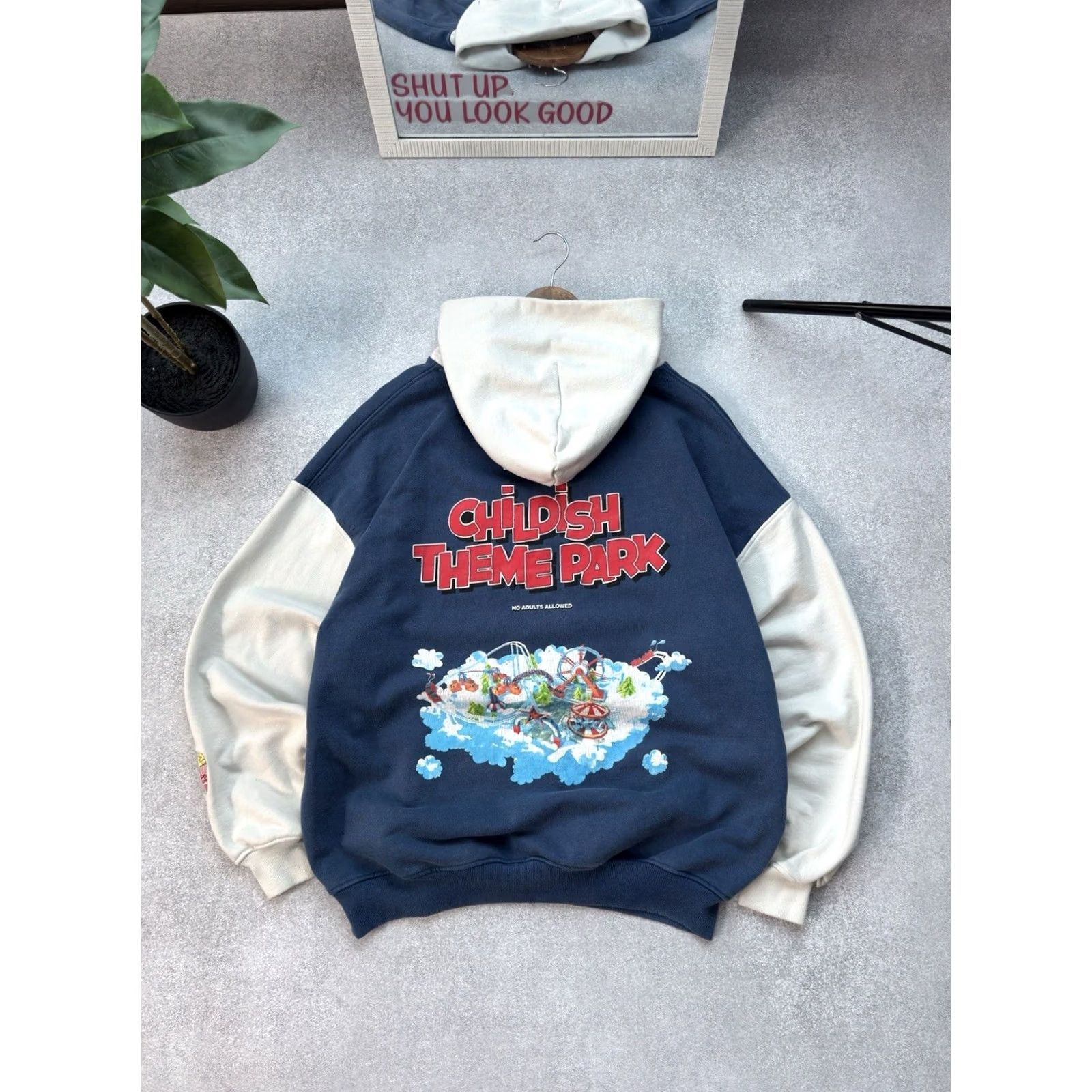 Vintage VINTAGE Childish Theme Park Big Logo Y2K Blue Hoodie Men L Size US L / EU 52-54 / 3 - 2 Thumbnail