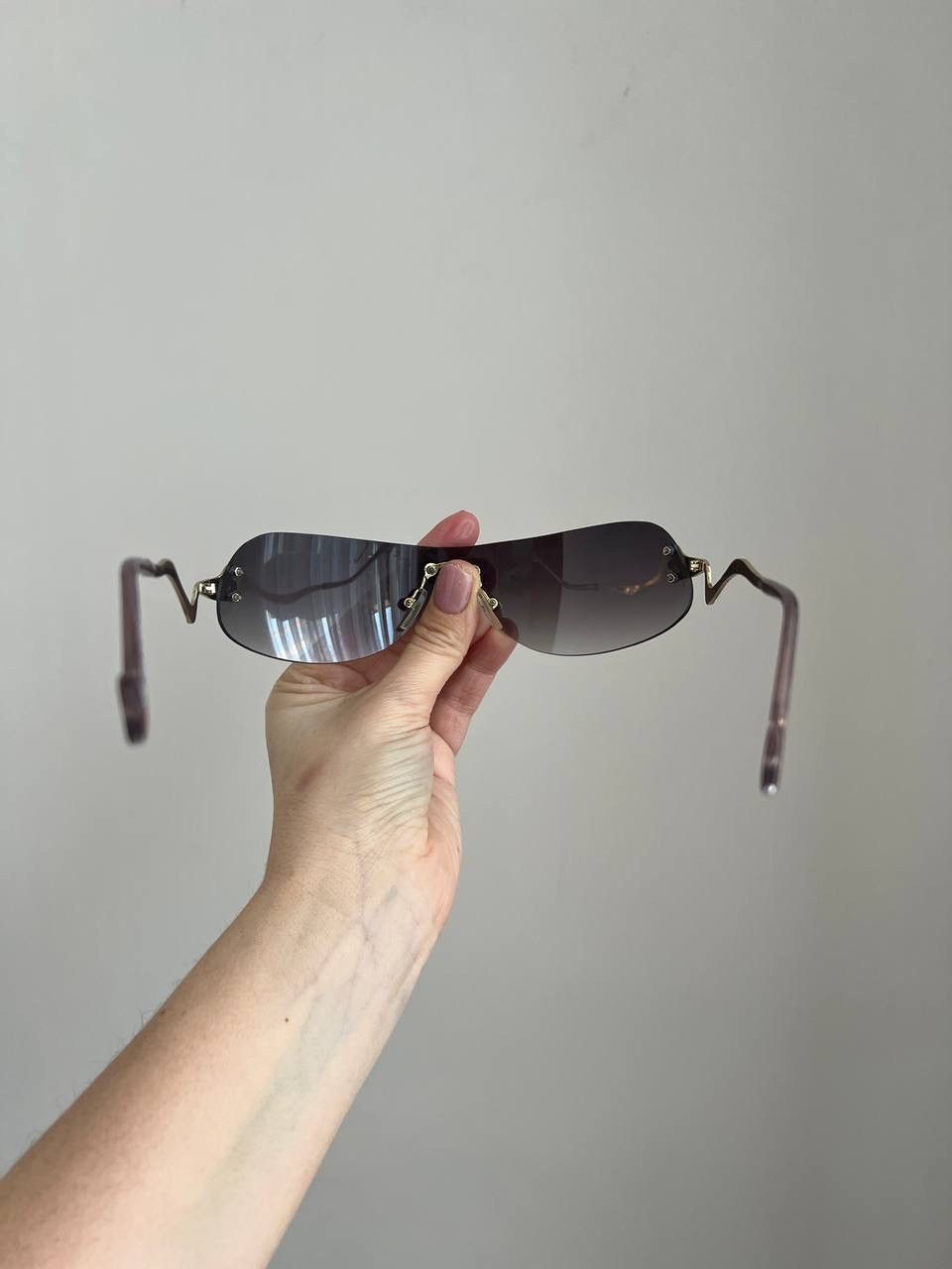Chanel Chanel vintage sunglasses in gold with logo Size ONE SIZE - 10 Thumbnail
