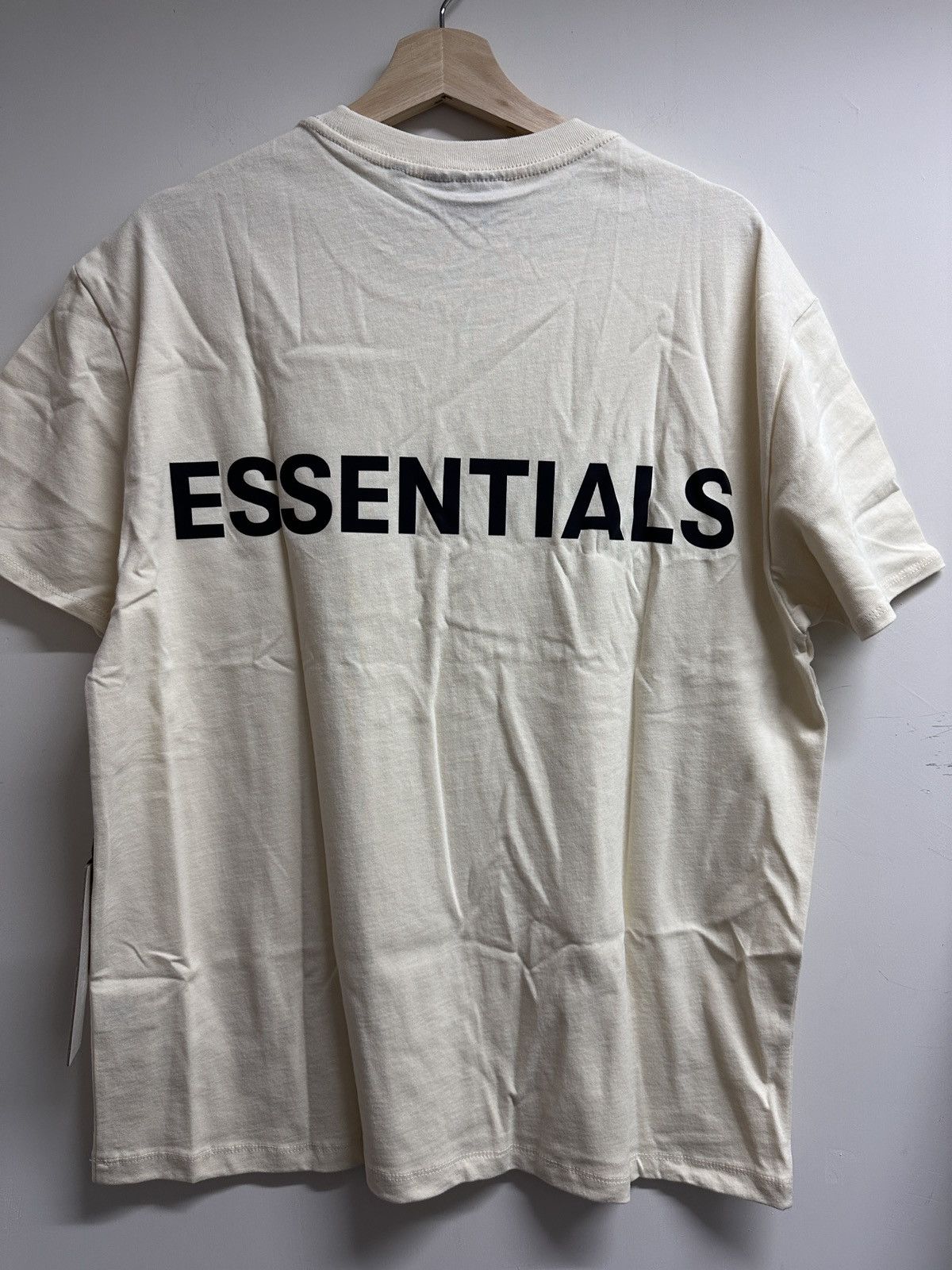 Essentials × Fear of God Fear of God essentials 3M reflective tee cream xs Size US XS / EU 42 / 0 - 1 Thumbnail