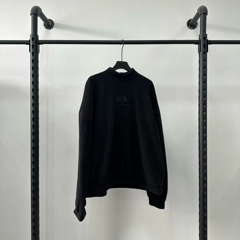 Balenciaga SS23 UNITY SPORTS ICON double-loop embroidered p