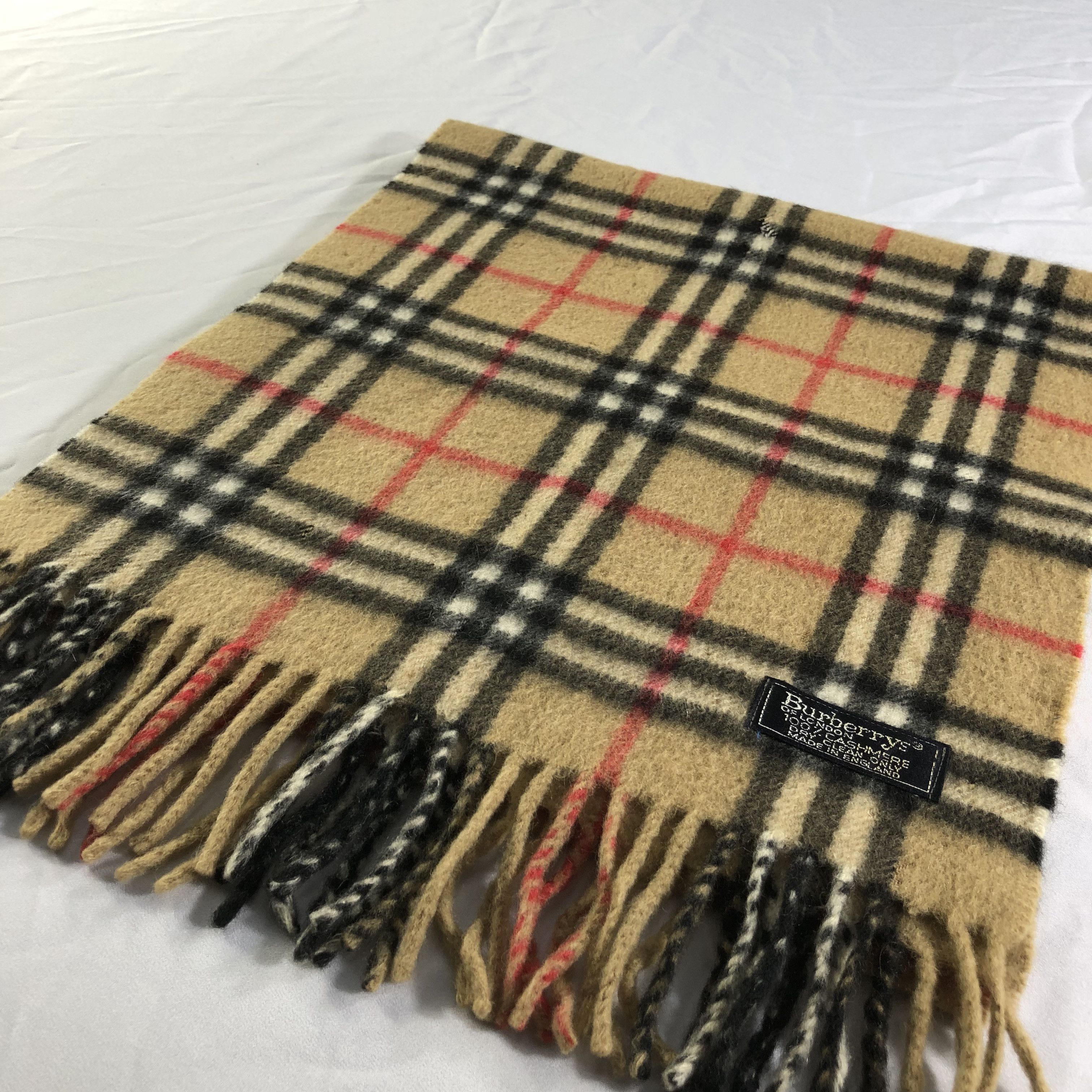 Burberry Burberrys Nova Check Cashmere Scarf Muffler V2212 Size ONE SIZE - 4 Thumbnail