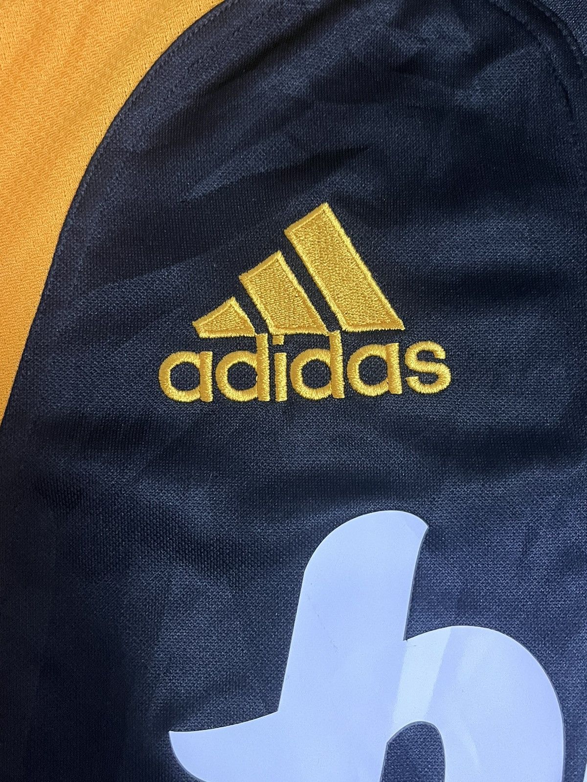 Adidas × Vintage Adidas Climate Gallagher BNZ Chiefs Super Rugby Jersey Size US M / EU 48-50 / 2 - 11 Thumbnail