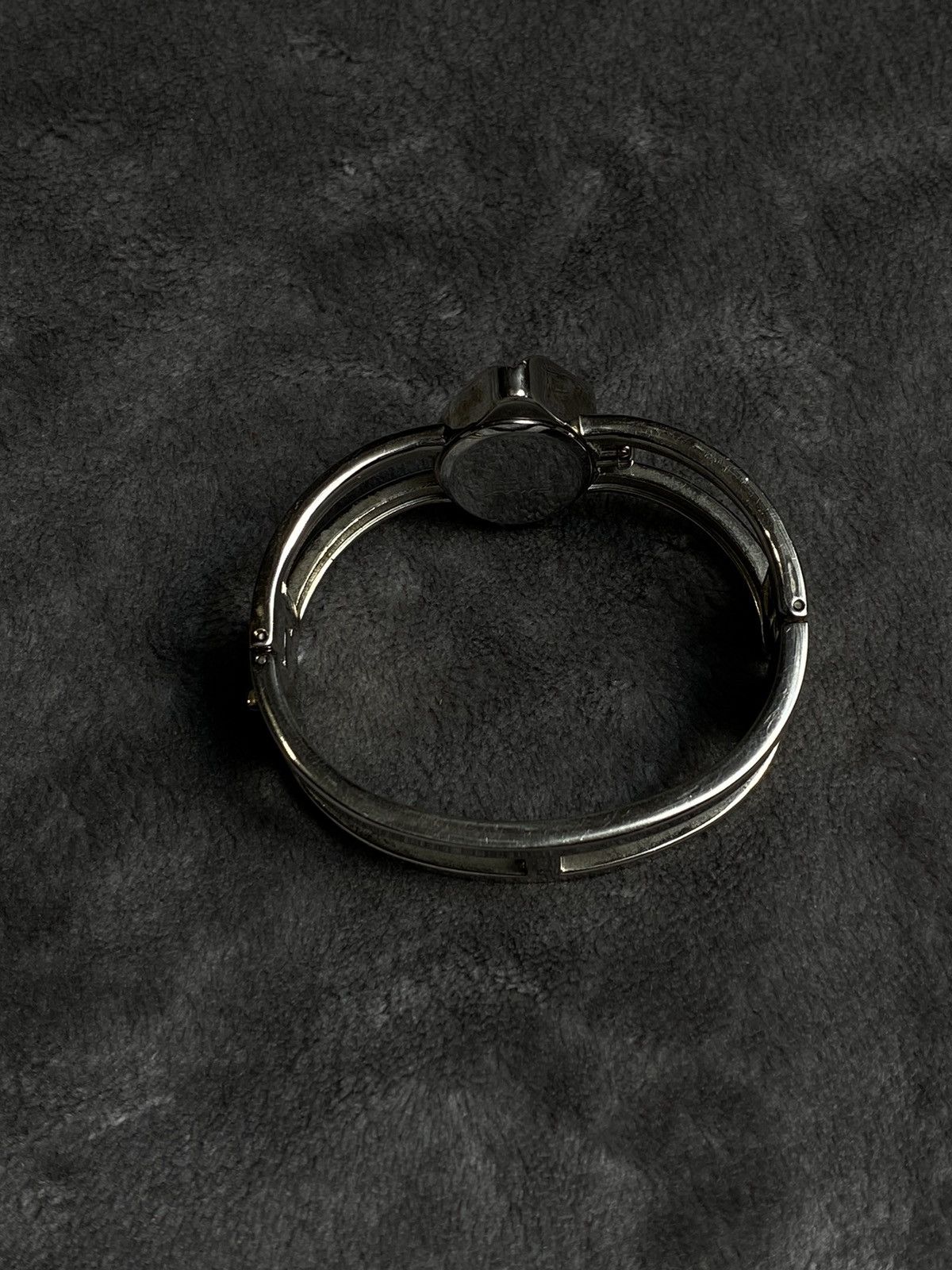 Vintage Omax Lip-Shaped Bracelet Watch — Unique Style Size ONE SIZE - 11 Thumbnail
