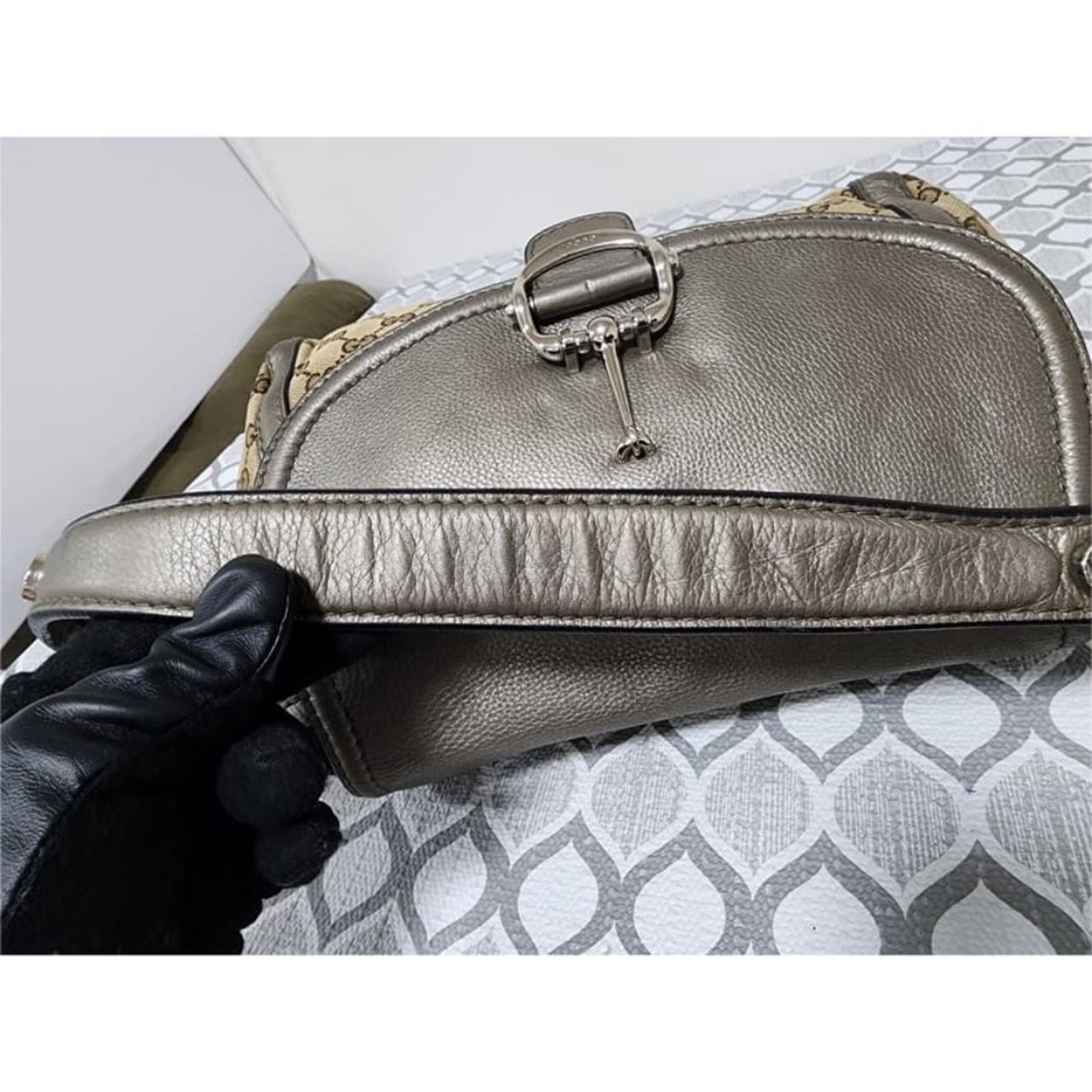 Gucci Gucci Medium GG Canvas Techno Horsebit Flap Hobo Bag Grey/Be Size ONE SIZE - 5 Thumbnail
