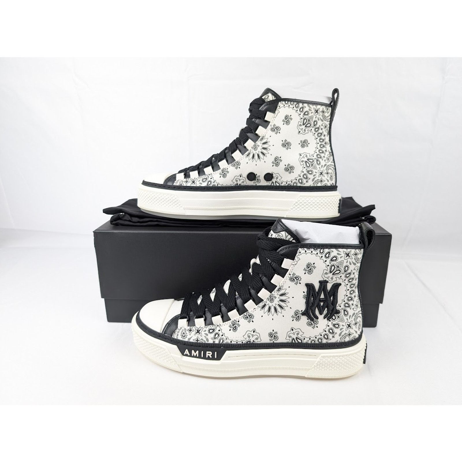 Amiri o1rshd1 Bandana MA Court High Sneakers in White/Black Size US 13 / EU 46 - 16 Thumbnail