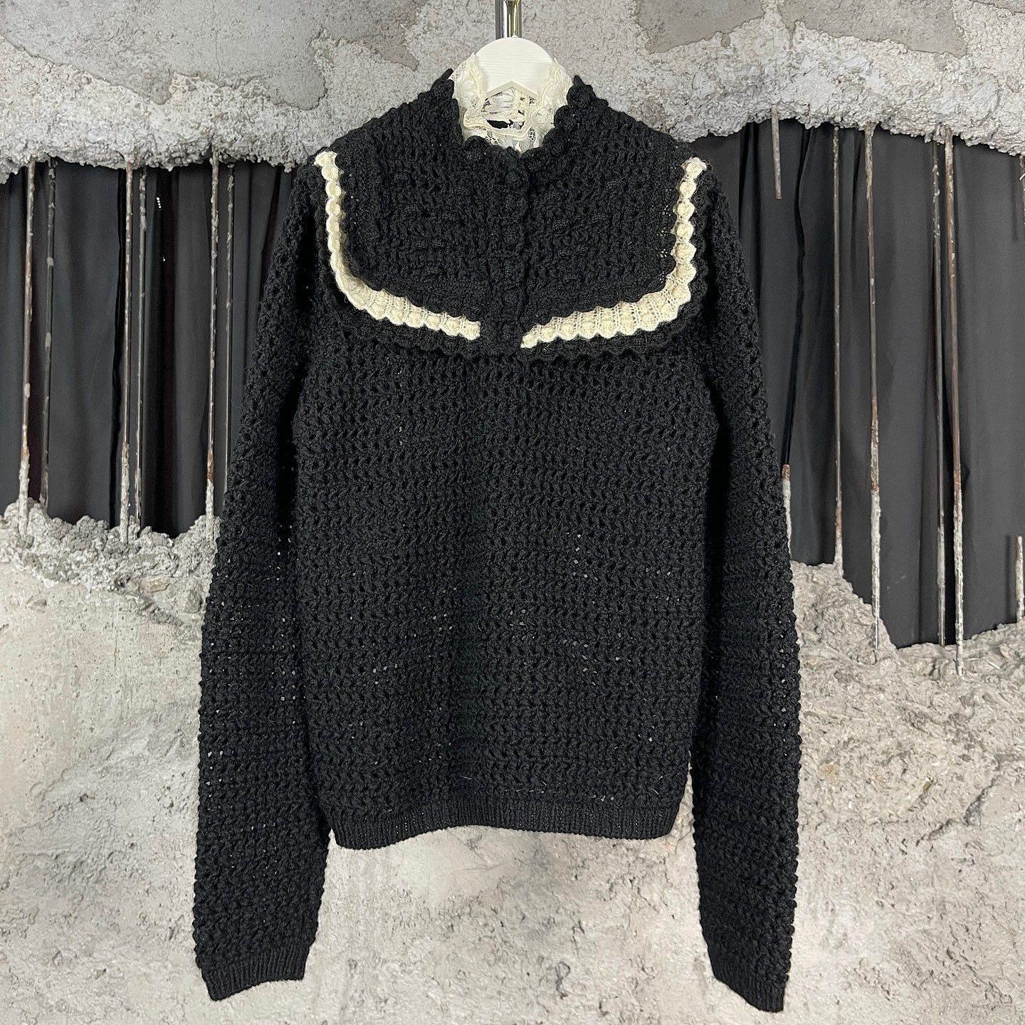 Saint Laurent Paris Saint Laurent Crochet Lace Collar Sweater Size L Size L / US 10 / IT 46 - 1 Thumbnail
