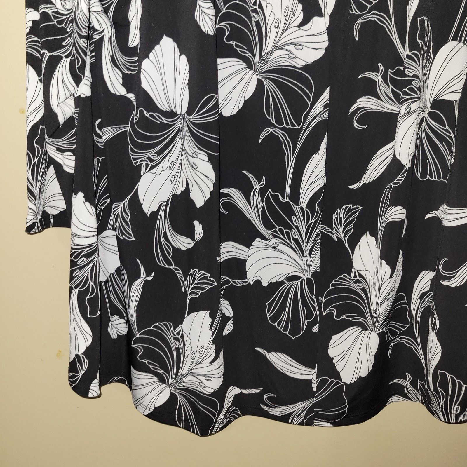 & Other Stories Lane Bryant Tunic Top 14/16 Black Floral Print V-Neck Lined Size XL / US 12-14 / IT 48-50 - 9 Thumbnail