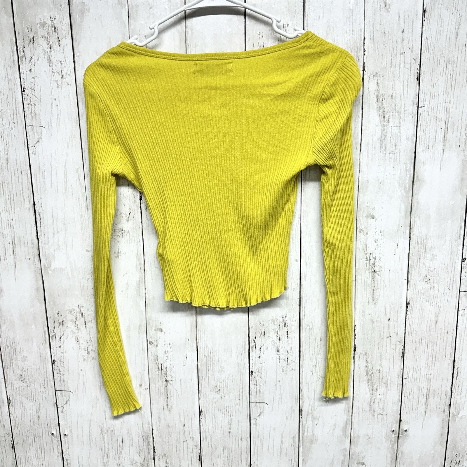 Urban Outfitters Urban Outfitters Top MD Yellow Long Sleeve Cropped Slim Fit Size M / US 6-8 / IT 42-44 - 4 Thumbnail