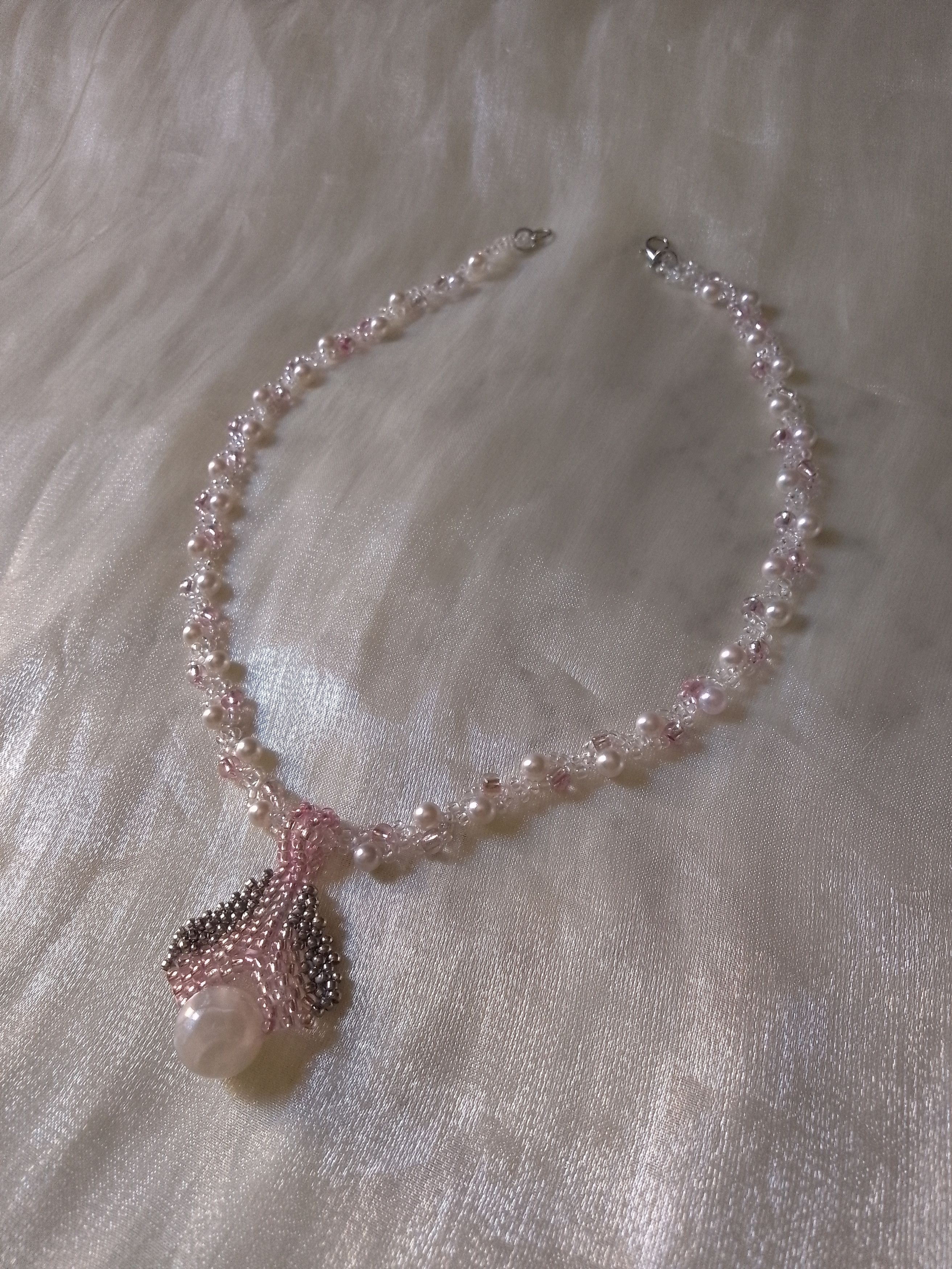 Handmade Necklace Pendant Triangle Beaded Pearl Elegant High Quality Size ONE SIZE - 3 Thumbnail