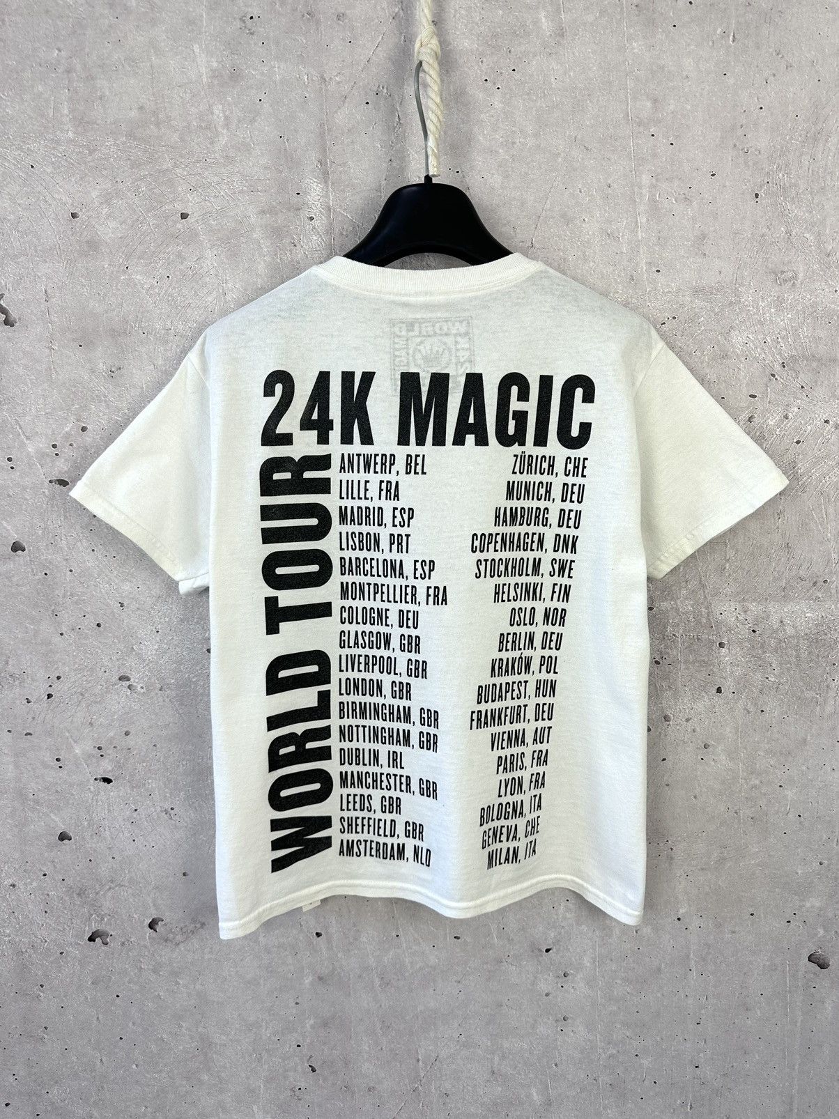 Band Tees Bruno Mars World Tour 24K Magic White T-shirt Size M / US 6-8 / IT 42-44 - 3 Thumbnail
